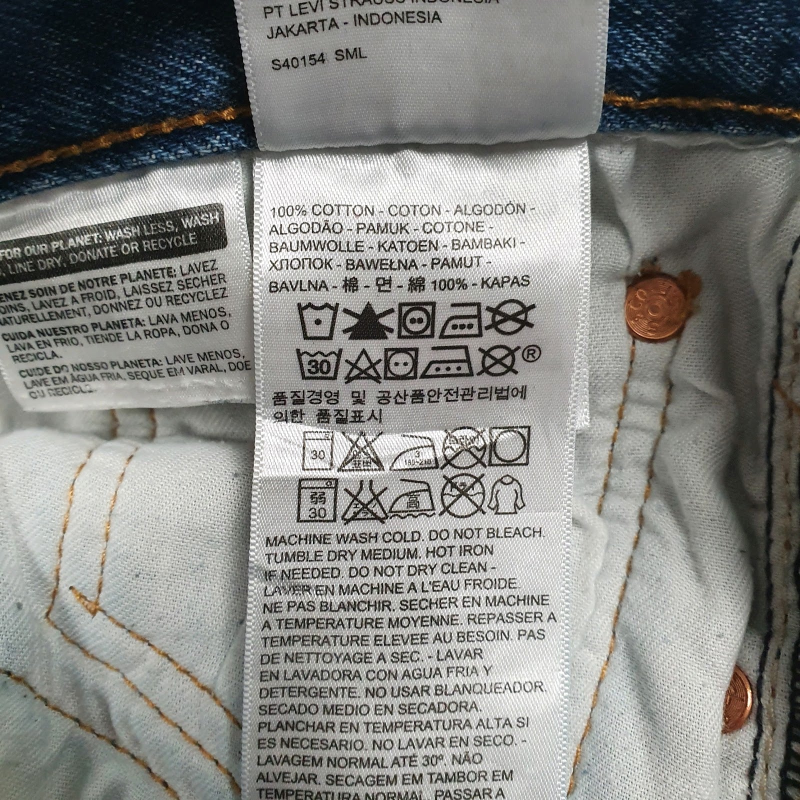 Mens Blue Levis Distressed  Jeans