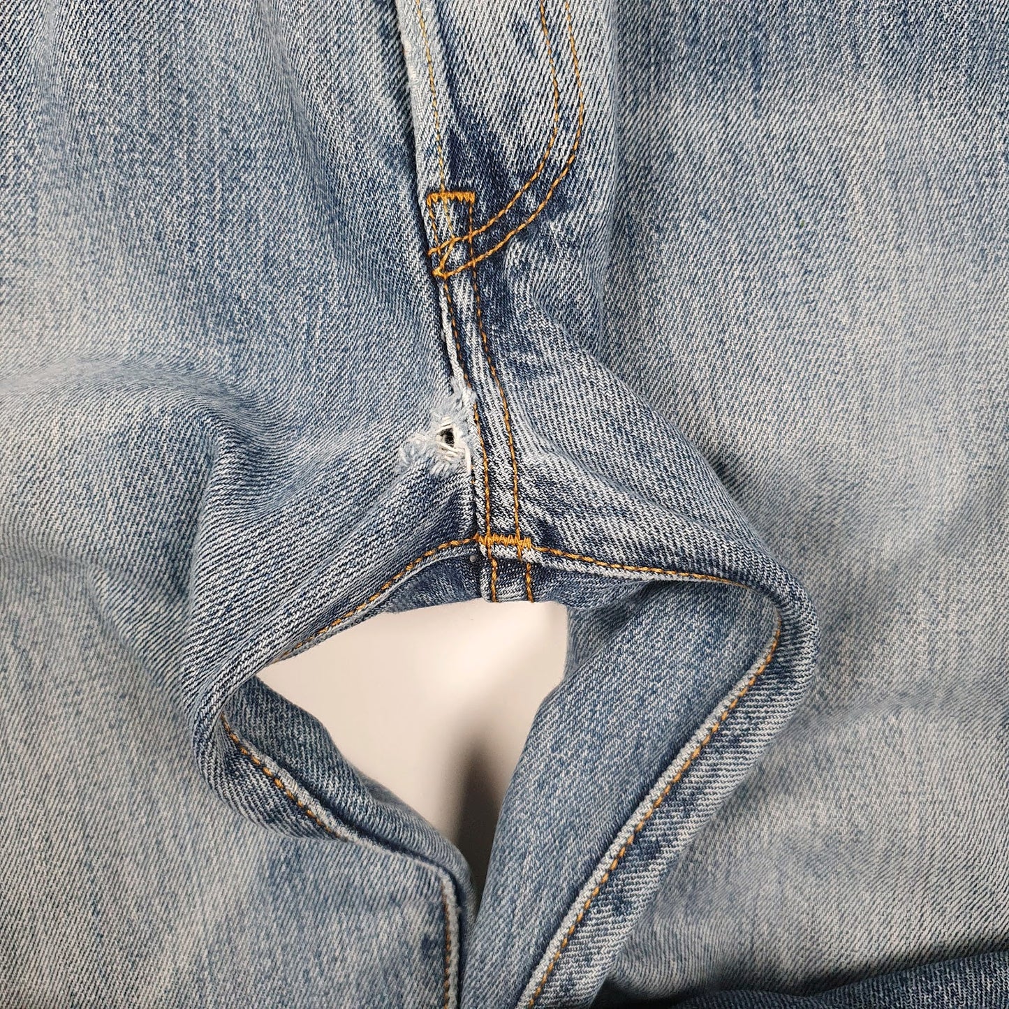Mens Blue Levis   Jeans