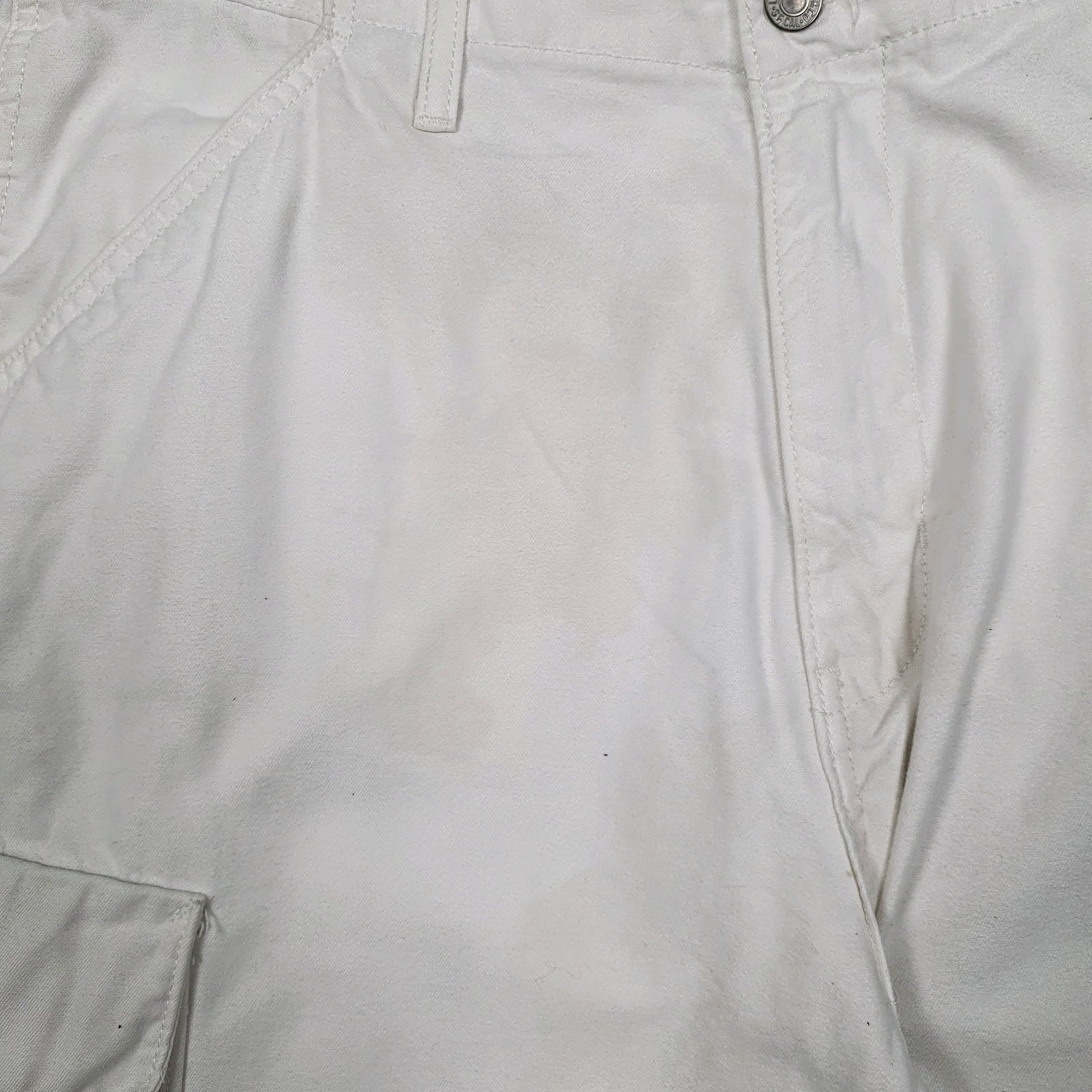 Mens White Levis  Turtle Neck Shorts