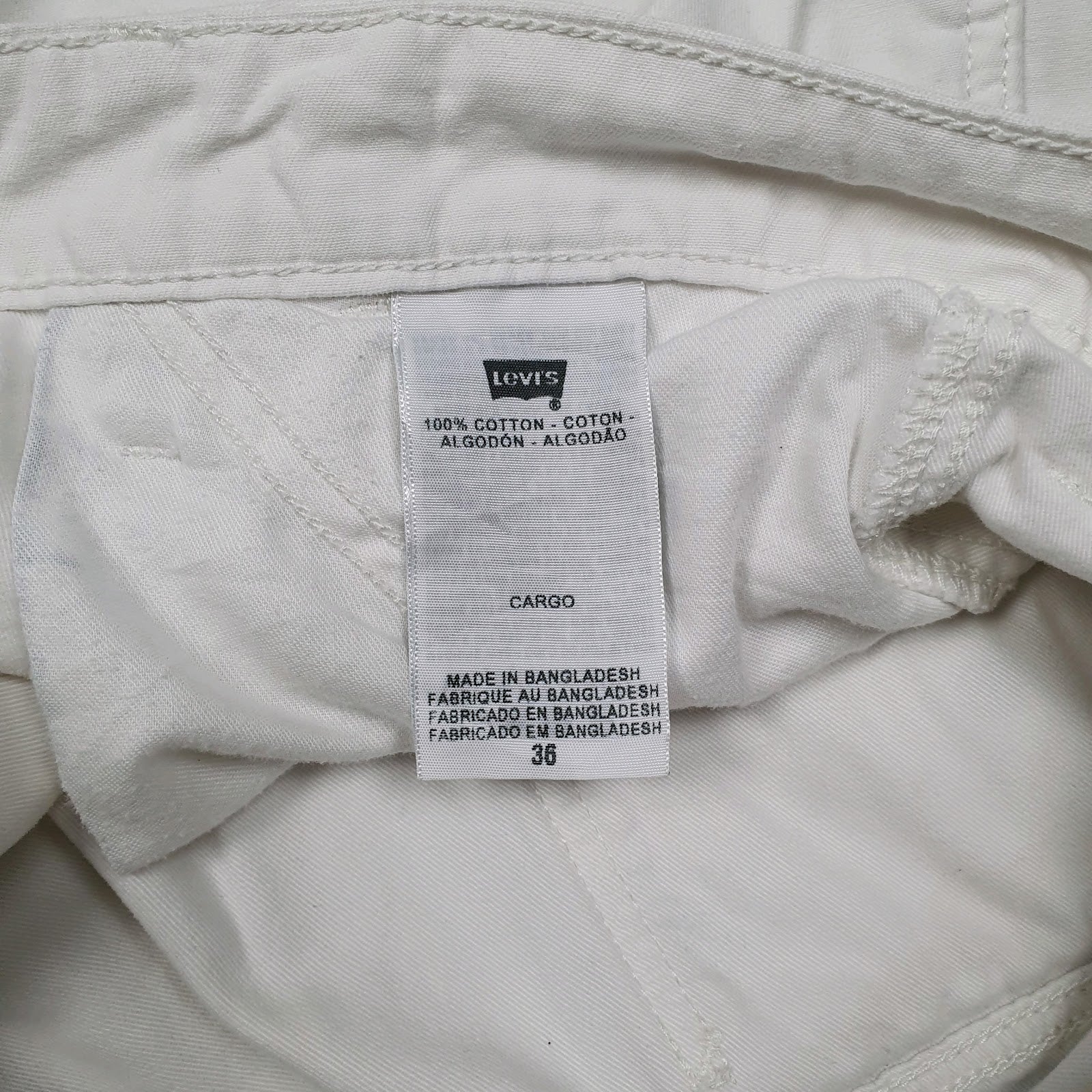 Mens White Levis  Turtle Neck Shorts
