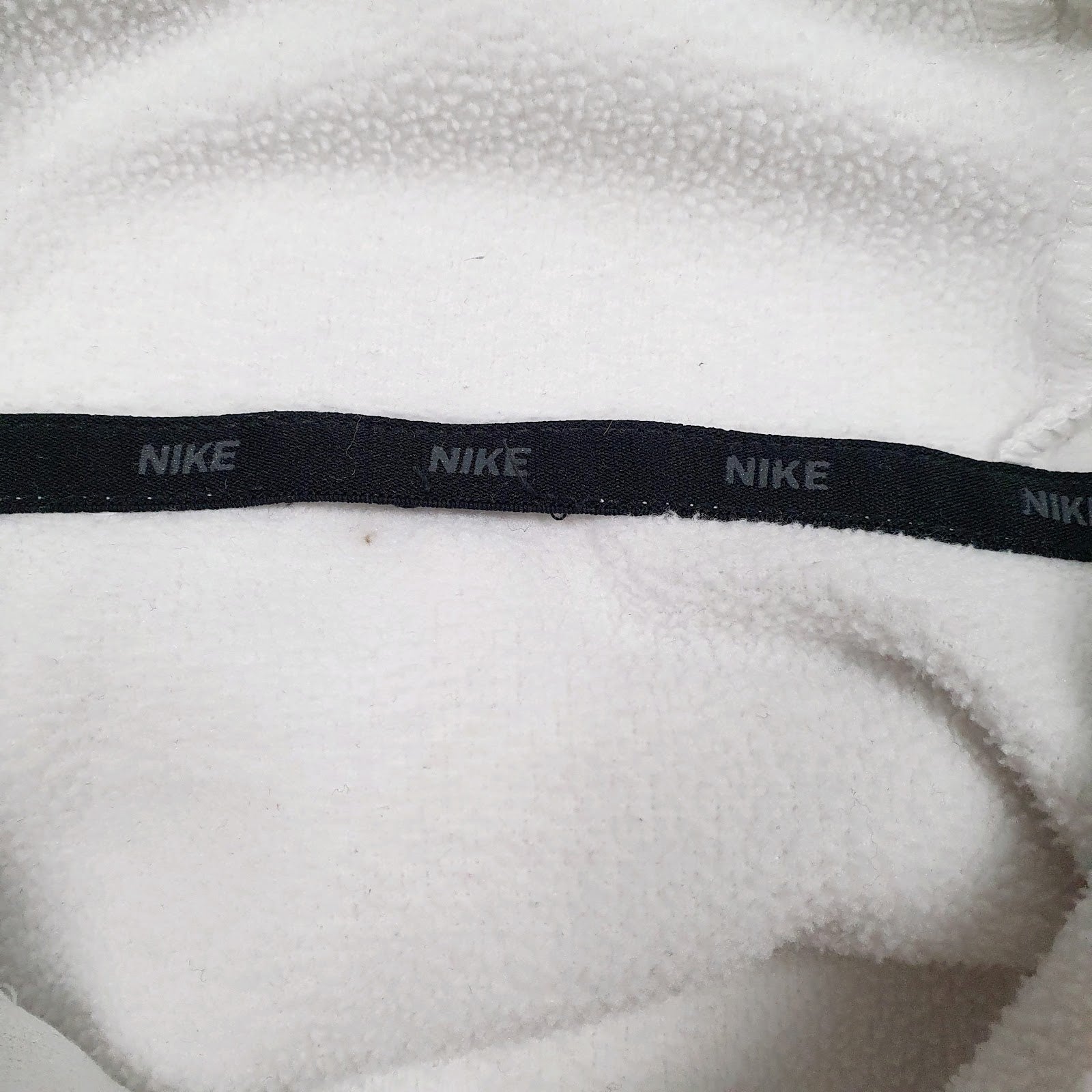 Mens White Nike Therma-Fit Hoodie Jumper