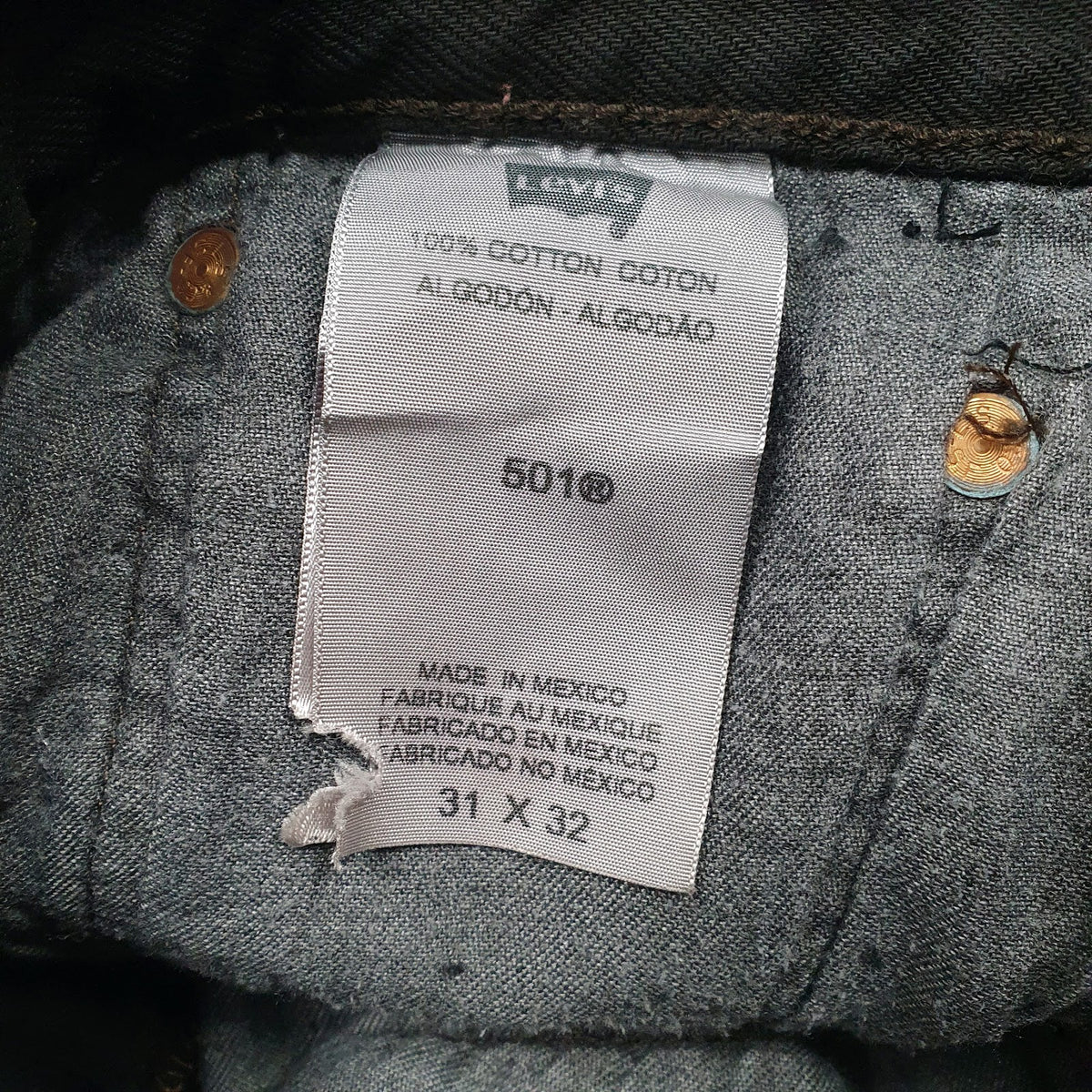 Womens Black Levis Distressed  Jeans