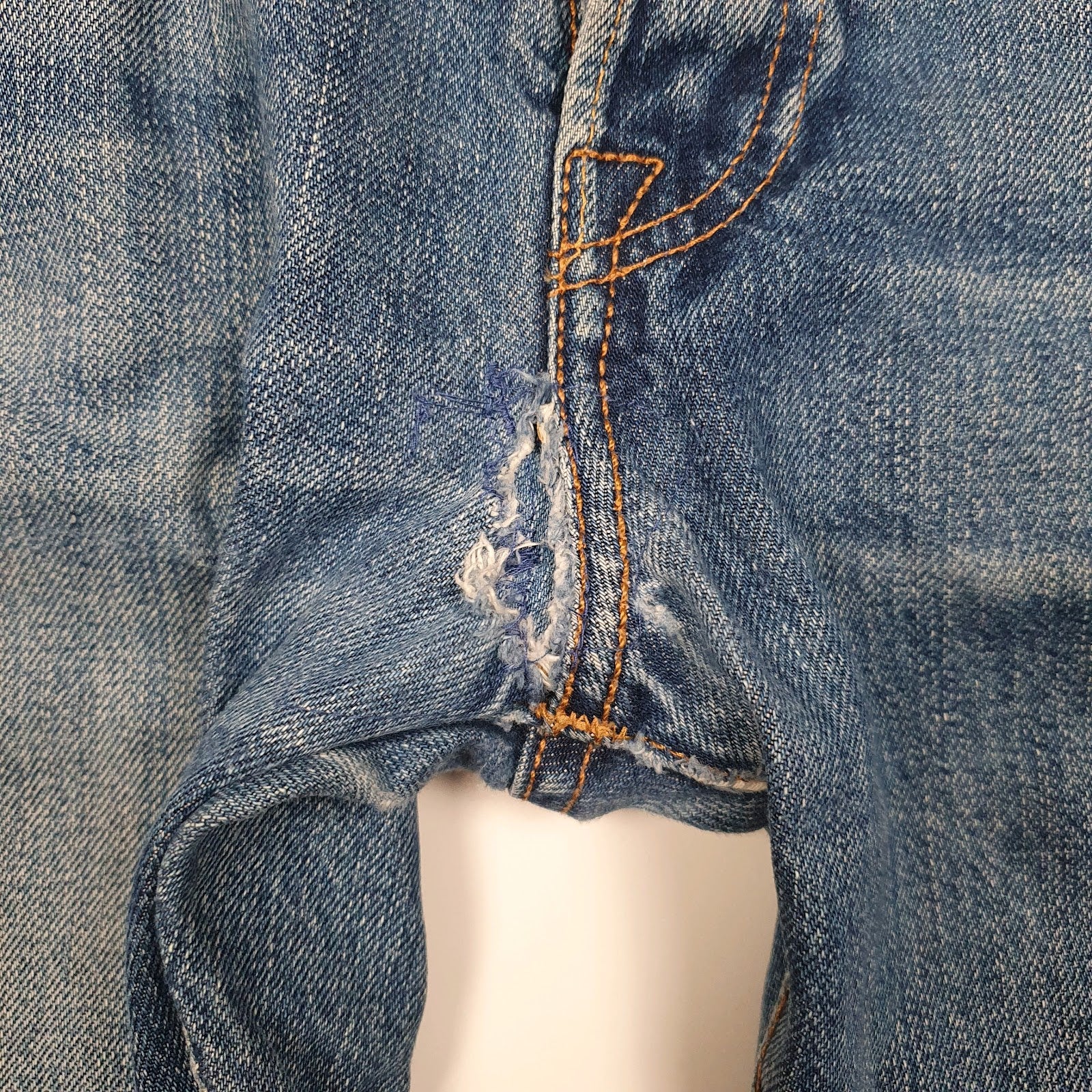 Mens Blue Levis   Jeans