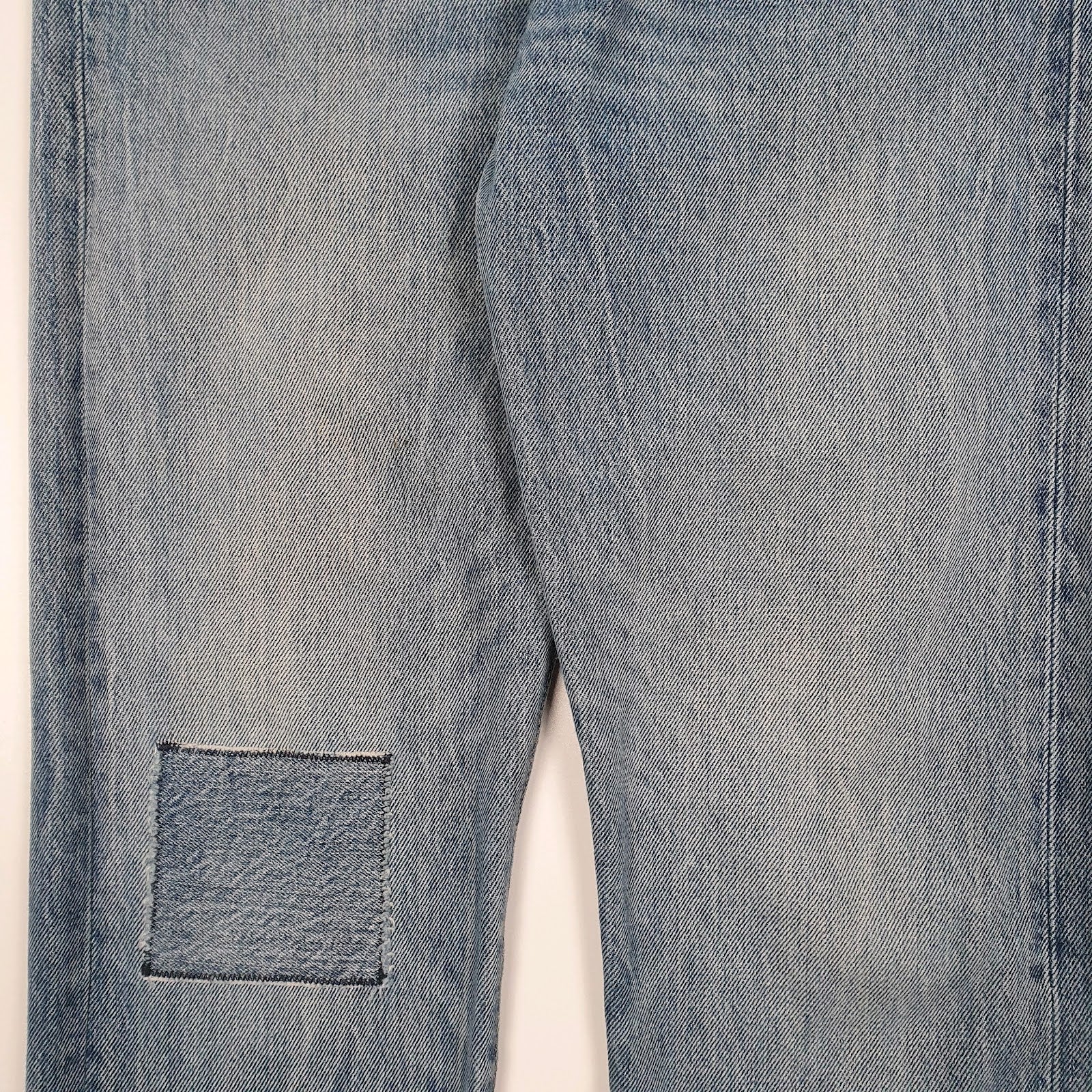 Womens Blue Levis   Jeans