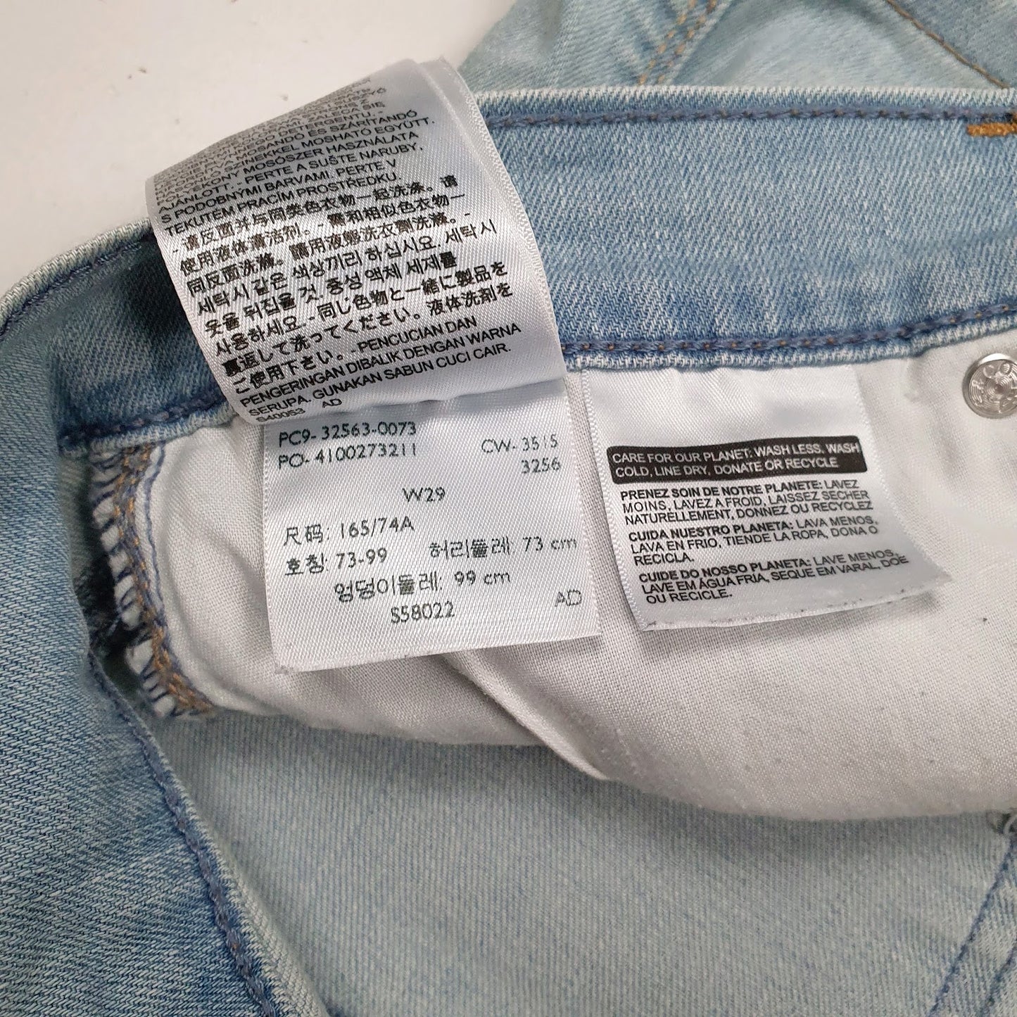 Womens Blue Levis   Shorts