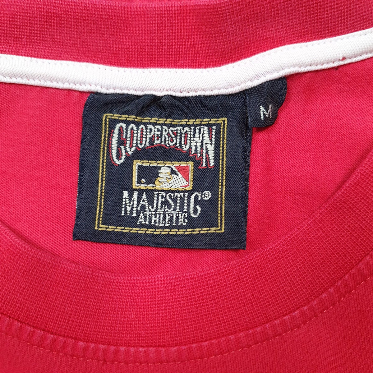 Mens Red Majestic MLB Yankee  T Shirt