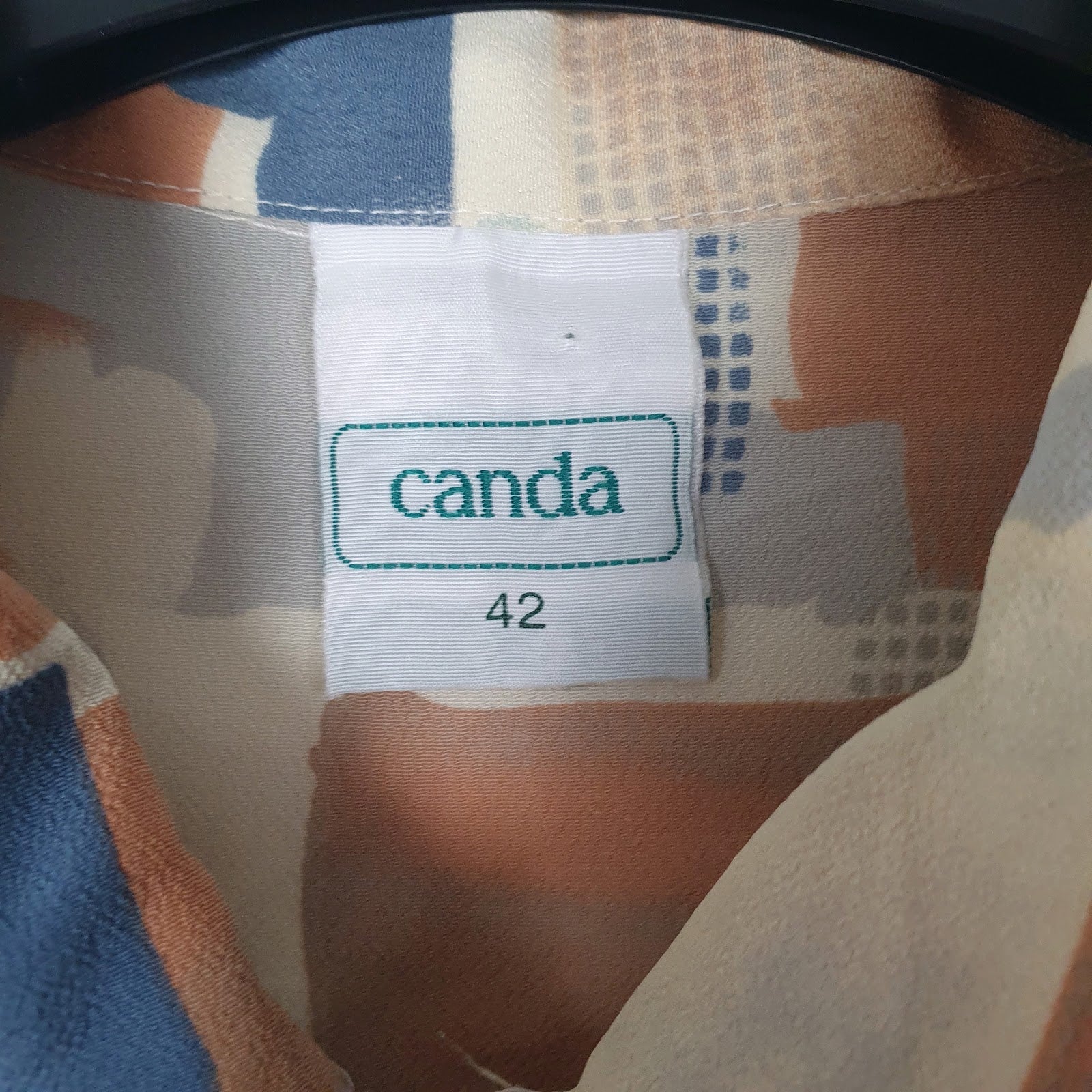 Womens Cream Canda Graphic  Shirt