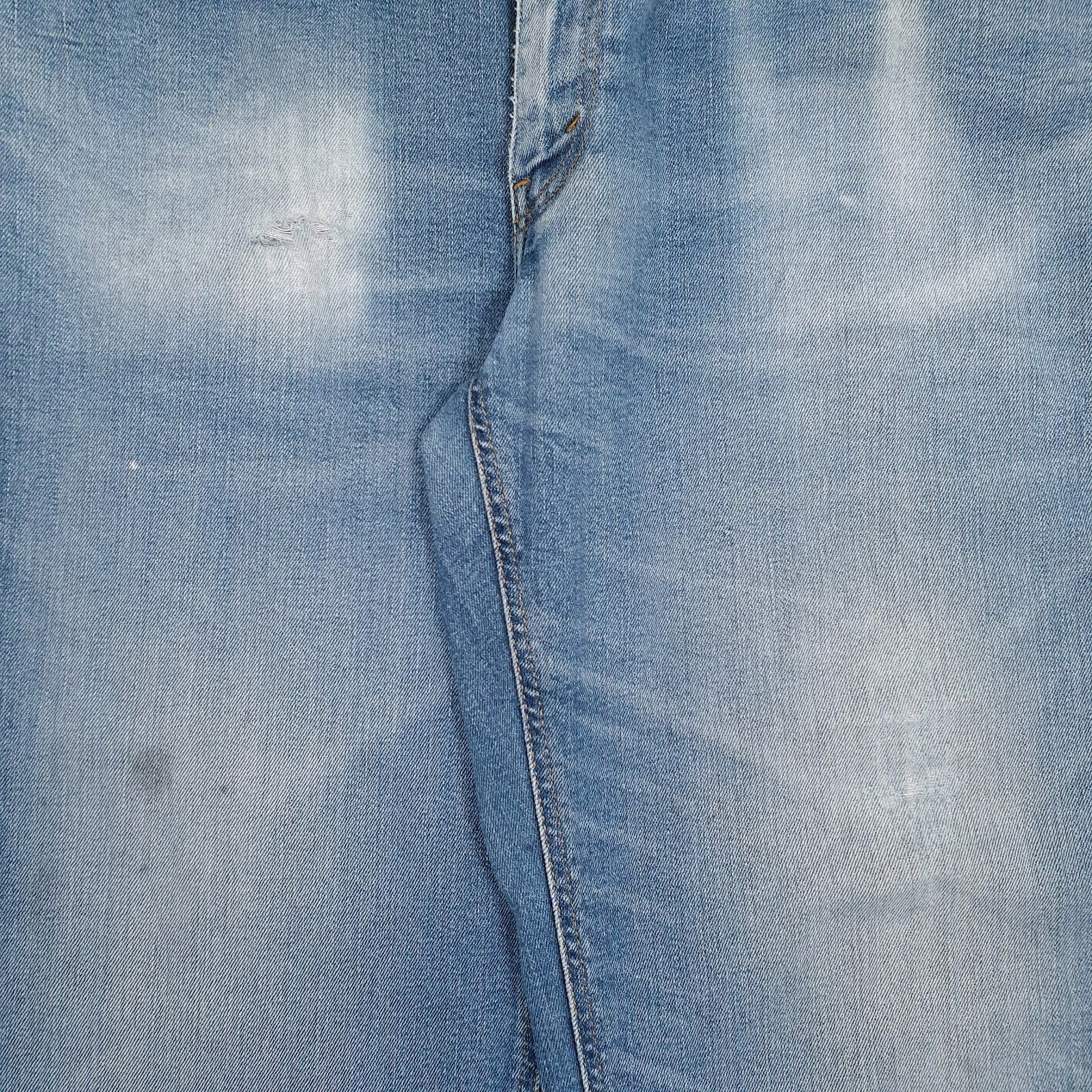 Mens Blue Levis Distressed  Jeans