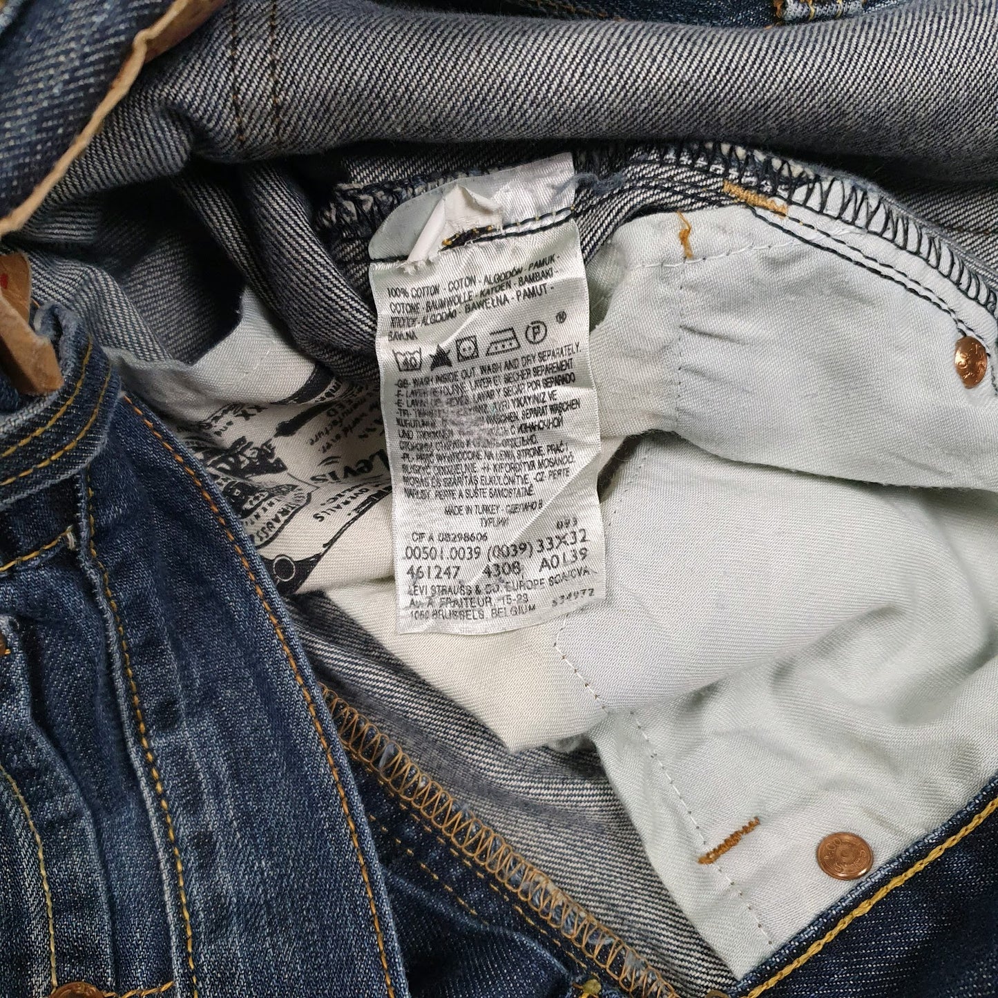 Mens Blue Levis   Jeans