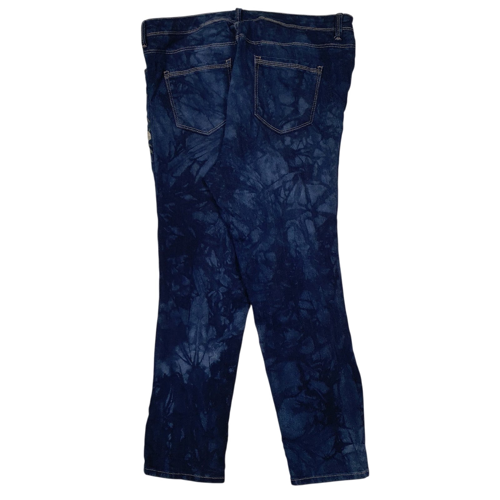 Womens Blue Bandolino Embroidered Capri  Jeans