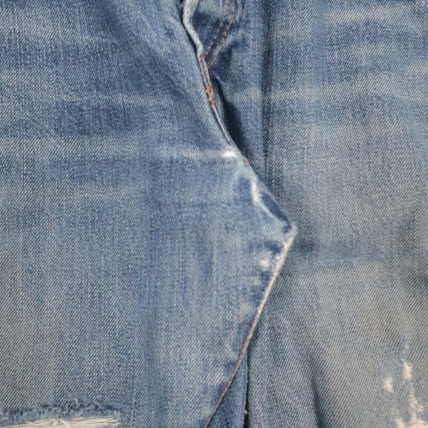 Mens Blue Levis Distressed  Jeans
