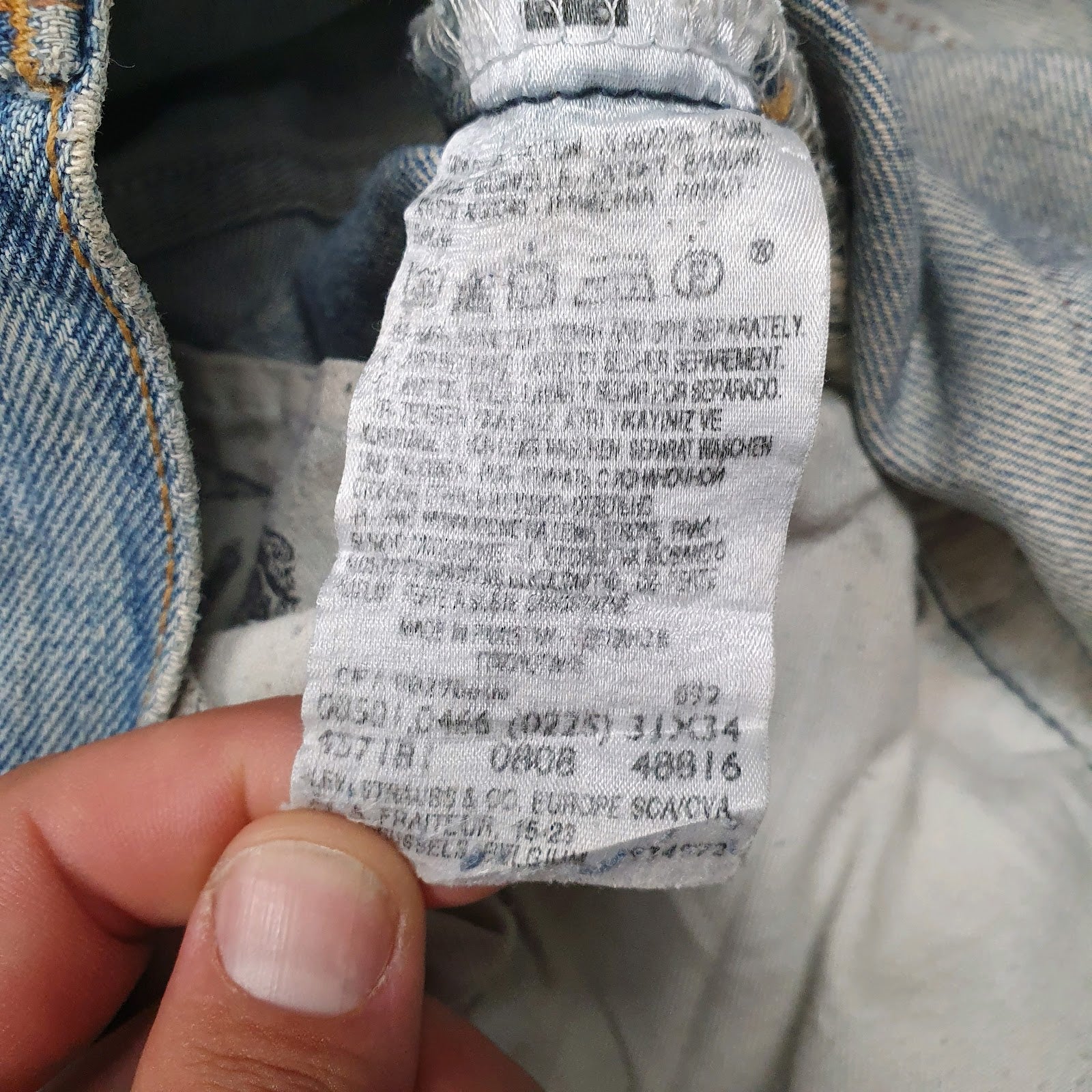 Mens Blue Levis Vintage 00s  Jeans