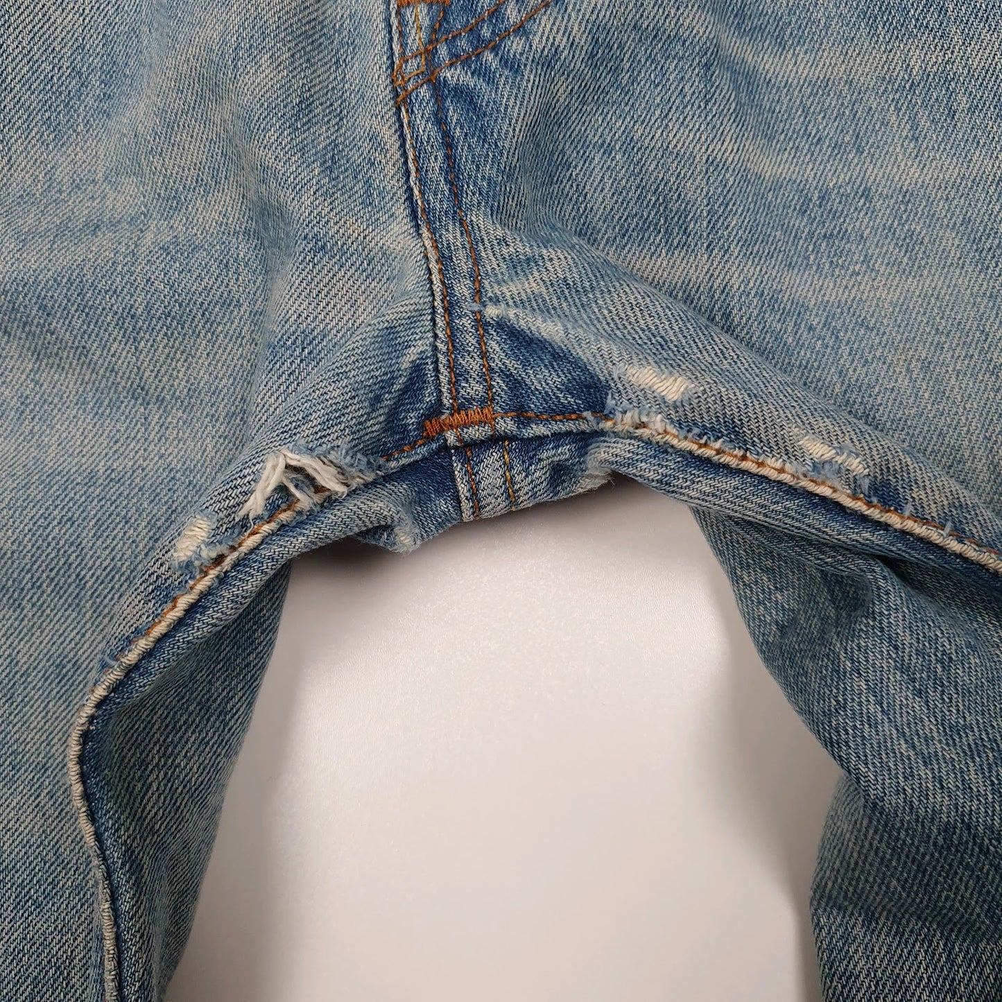 Mens Blue Levis Vintage 00s  Jeans