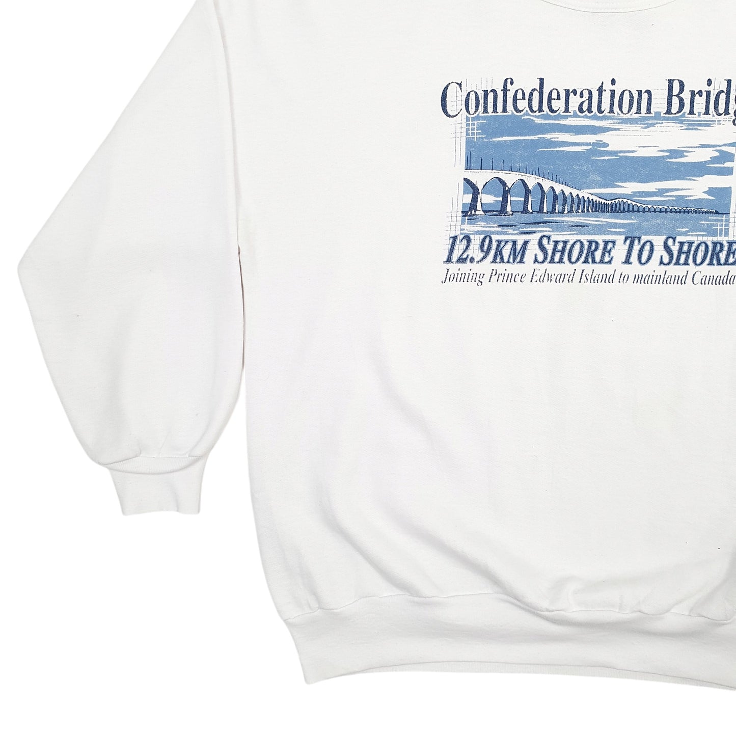 Mens White Oceanic Confederation Bridge Spellout Vintage 1990s Crewneck Jumper