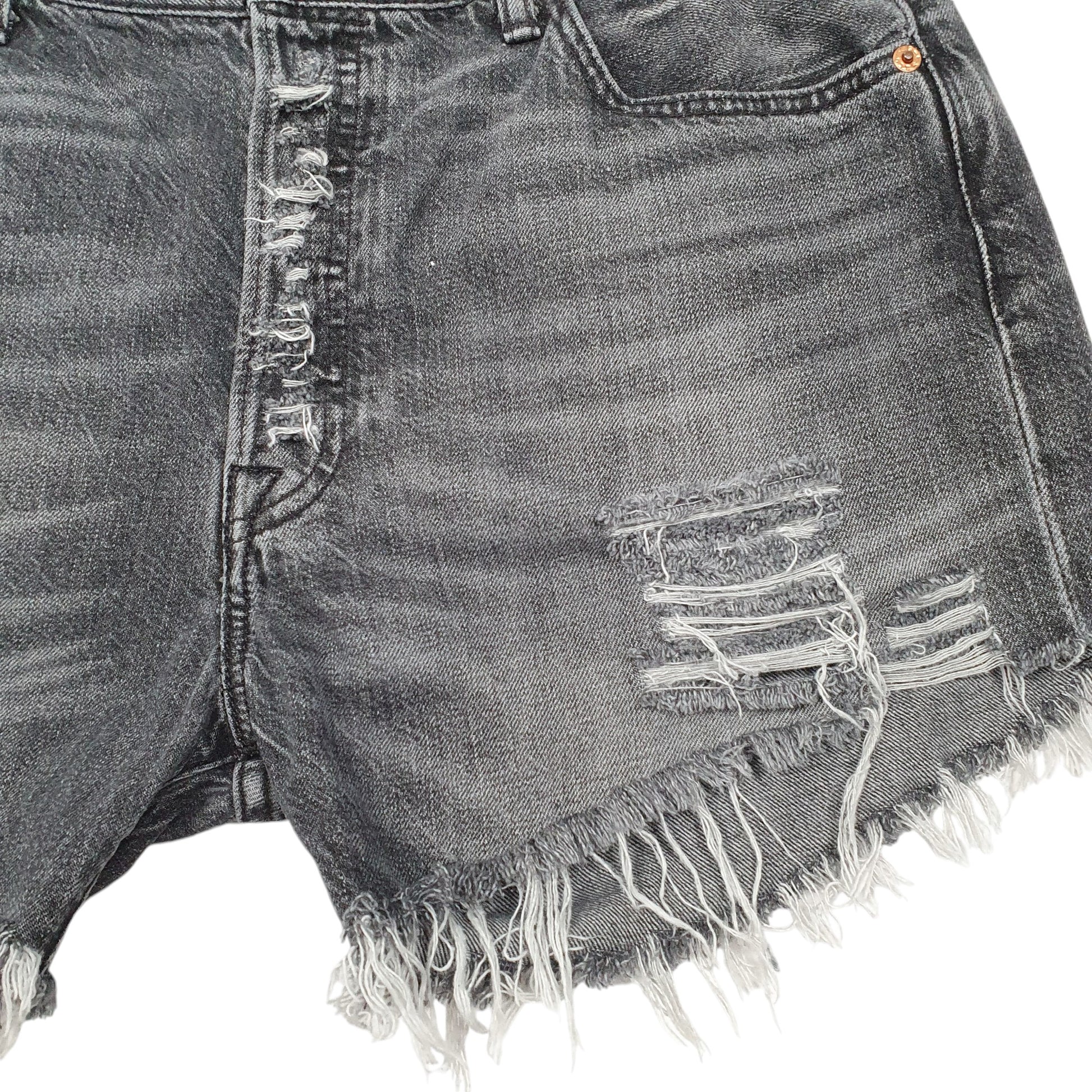 Womens Grey Levis 501 Denim Jorts Cut Off Hot Pants Distressed Denim Shorts