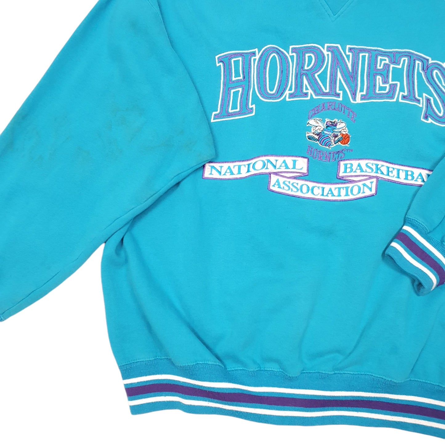 Mens Turquoise Logo Athletic Vintage NBA Charlotte Hornets Spellout 90s Basketball Crewneck Jumper