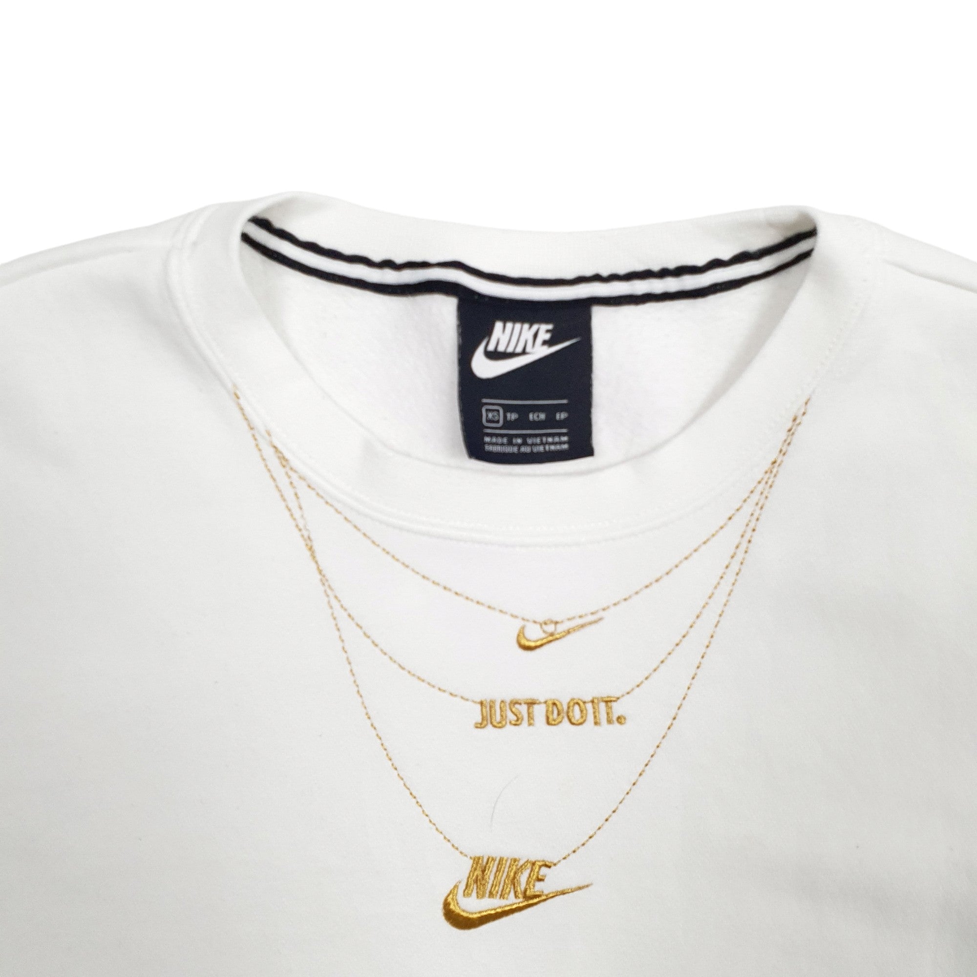 Nike gold necklace crew sweatshirt best sale