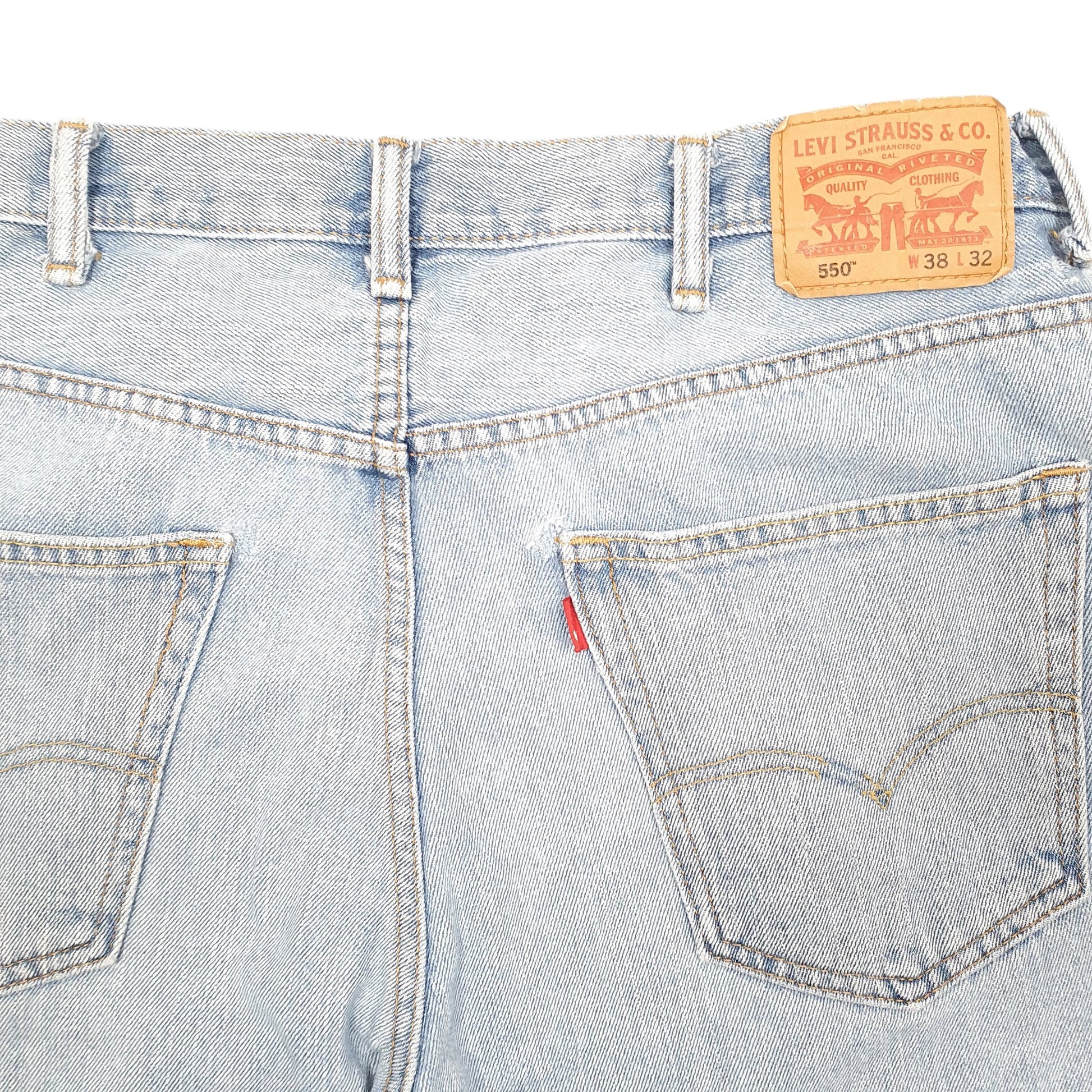 Mens Blue Levis  550 JeansW38 L32