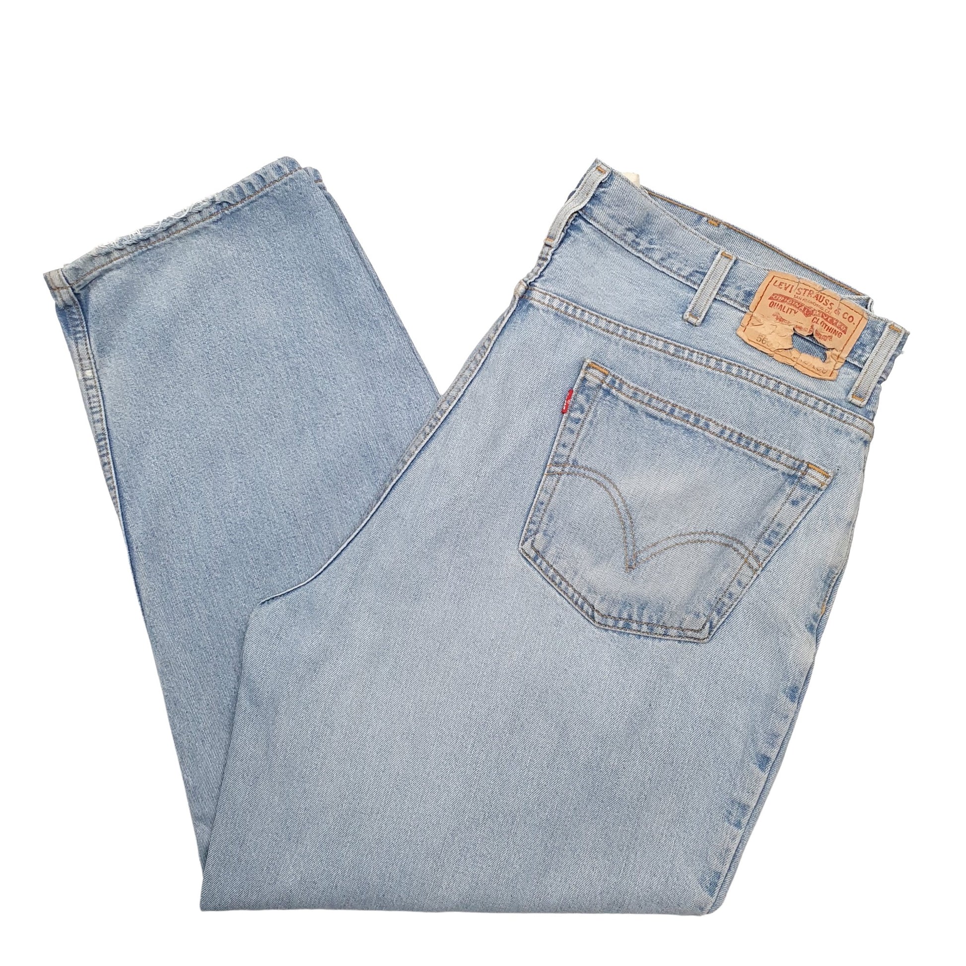 Mens Blue Levis  560 JeansW42 L30