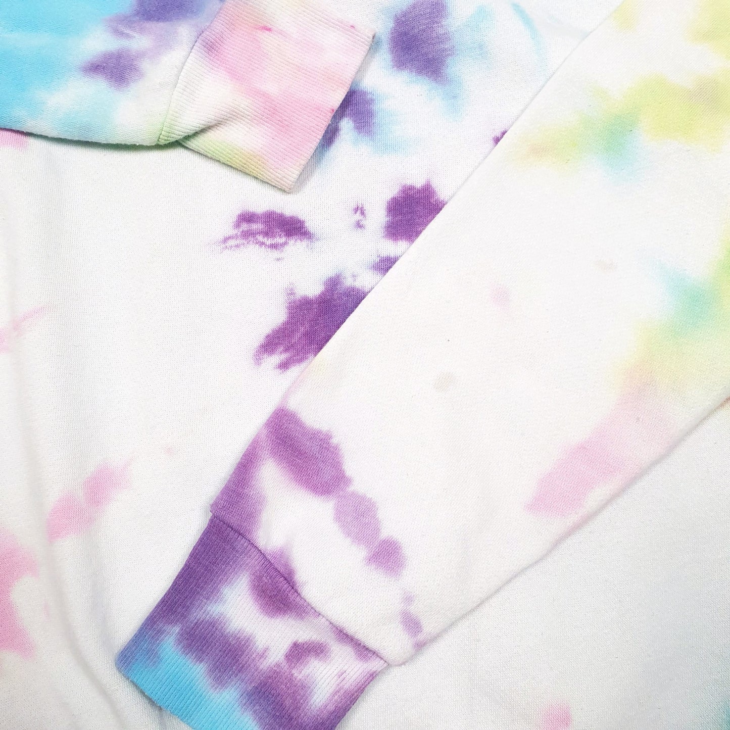 Womens White Time & True Raglan Tie Dye Crewneck Jumper