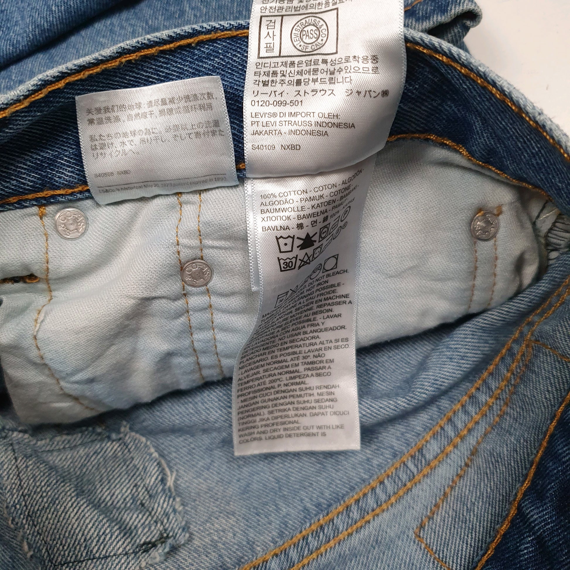 Mens Blue Levis   Jeans