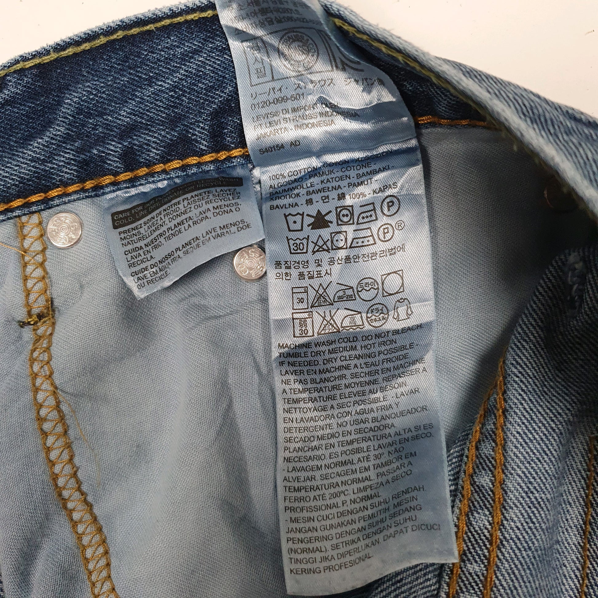 Mens Blue Levis 569  Shorts