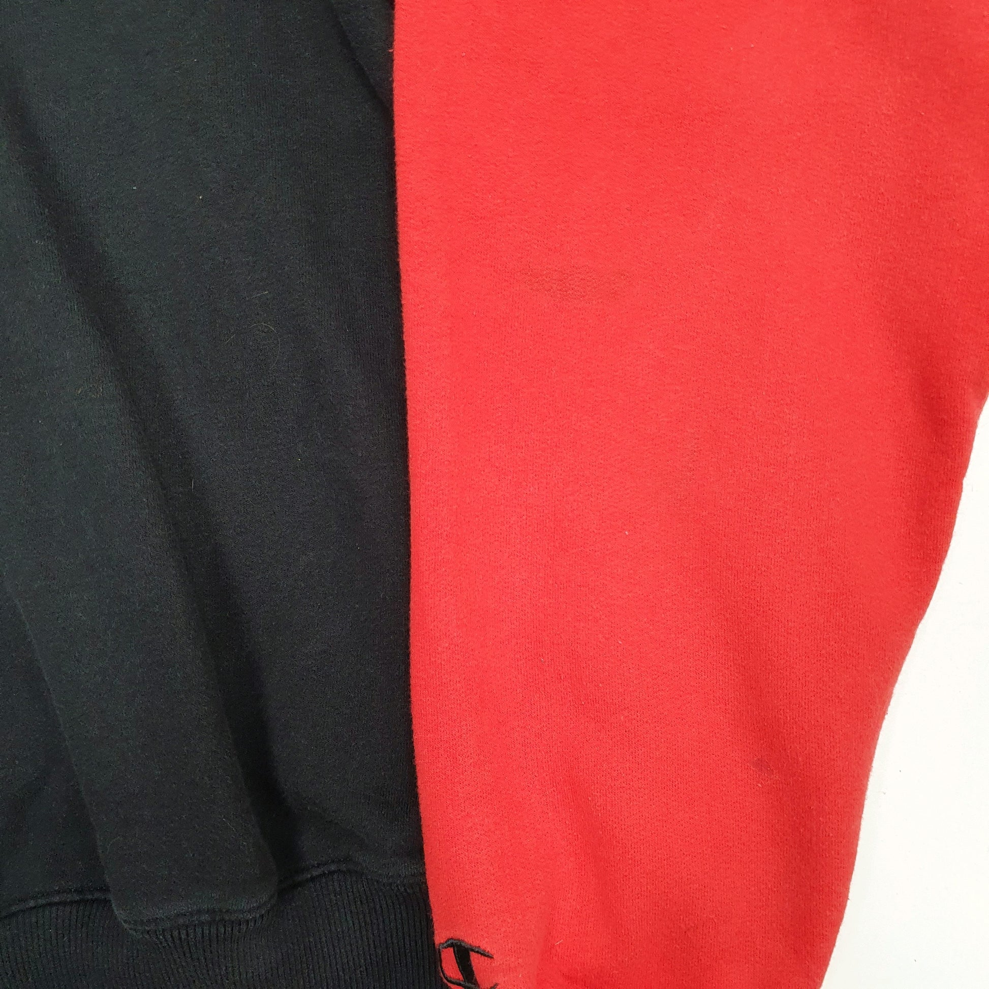 Mens Black Champion Vintage 00s Crewneck Jumper