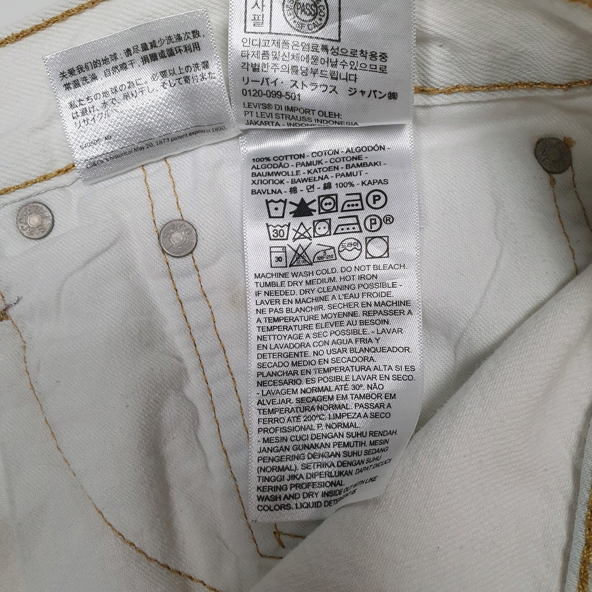 Mens White Levis 502 Ripped  Shorts