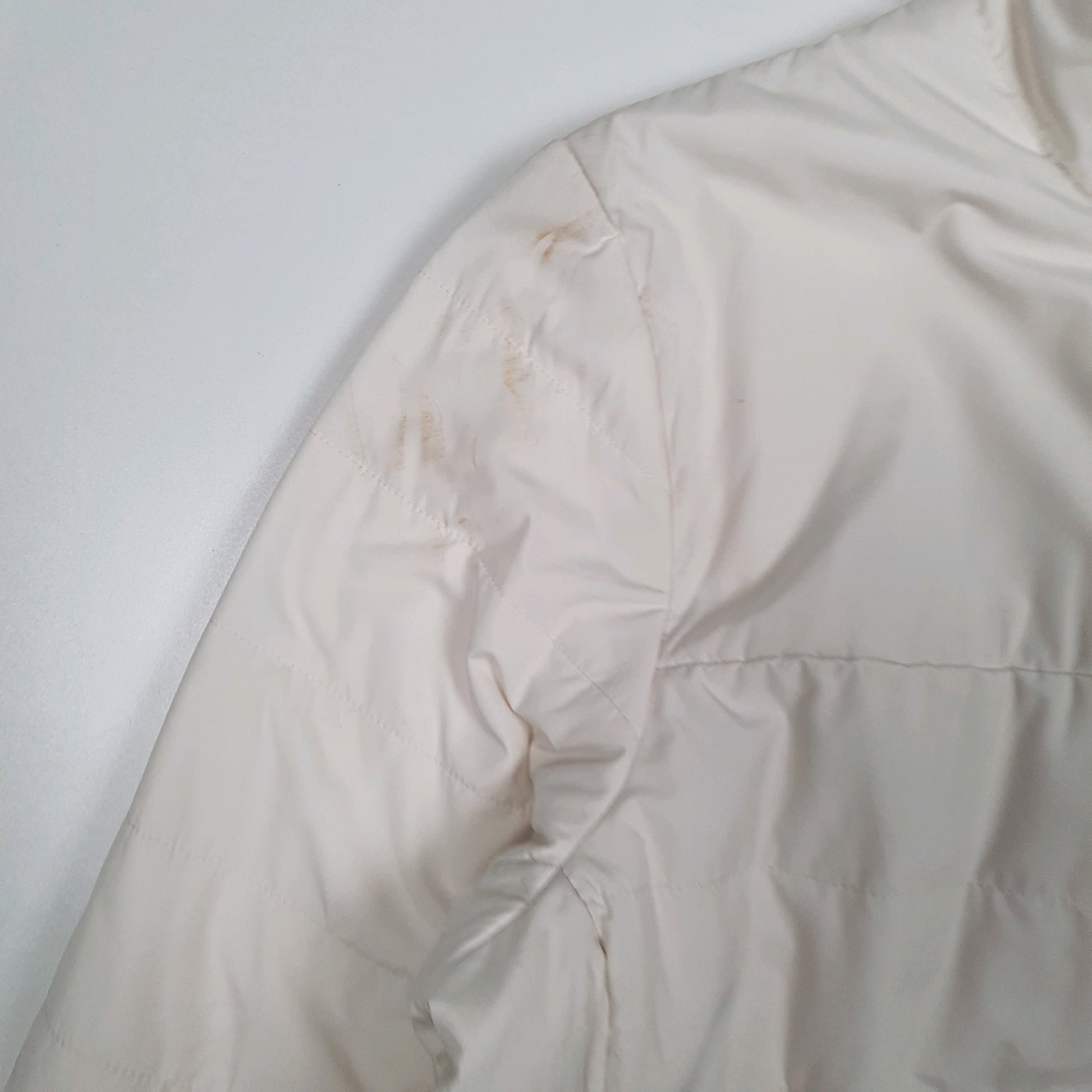 Womens White The North Face Reversible Fluffy Windbreaker Full Zip Coat