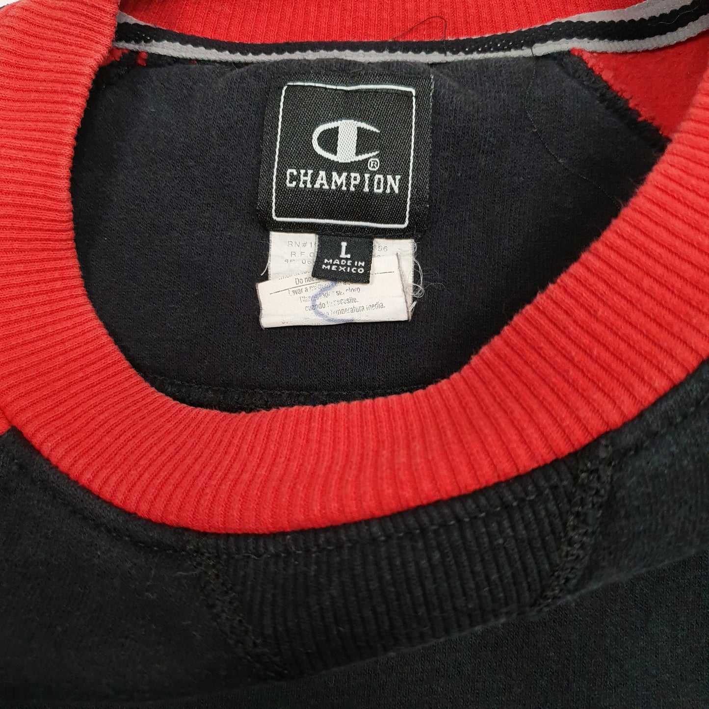 Mens Black Champion Vintage 00s Crewneck Jumper