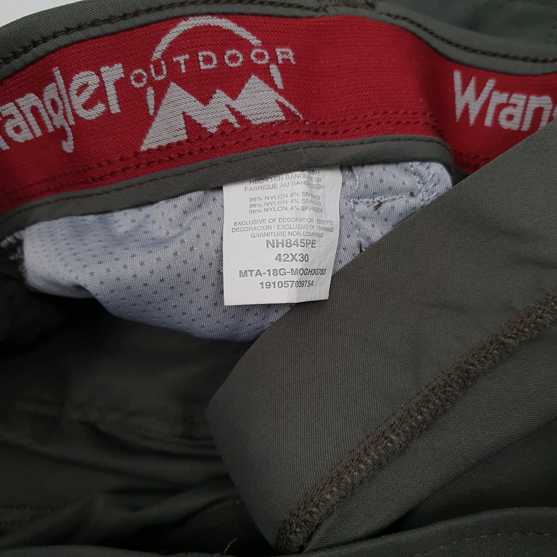 Mens Green Wrangler   Trousers