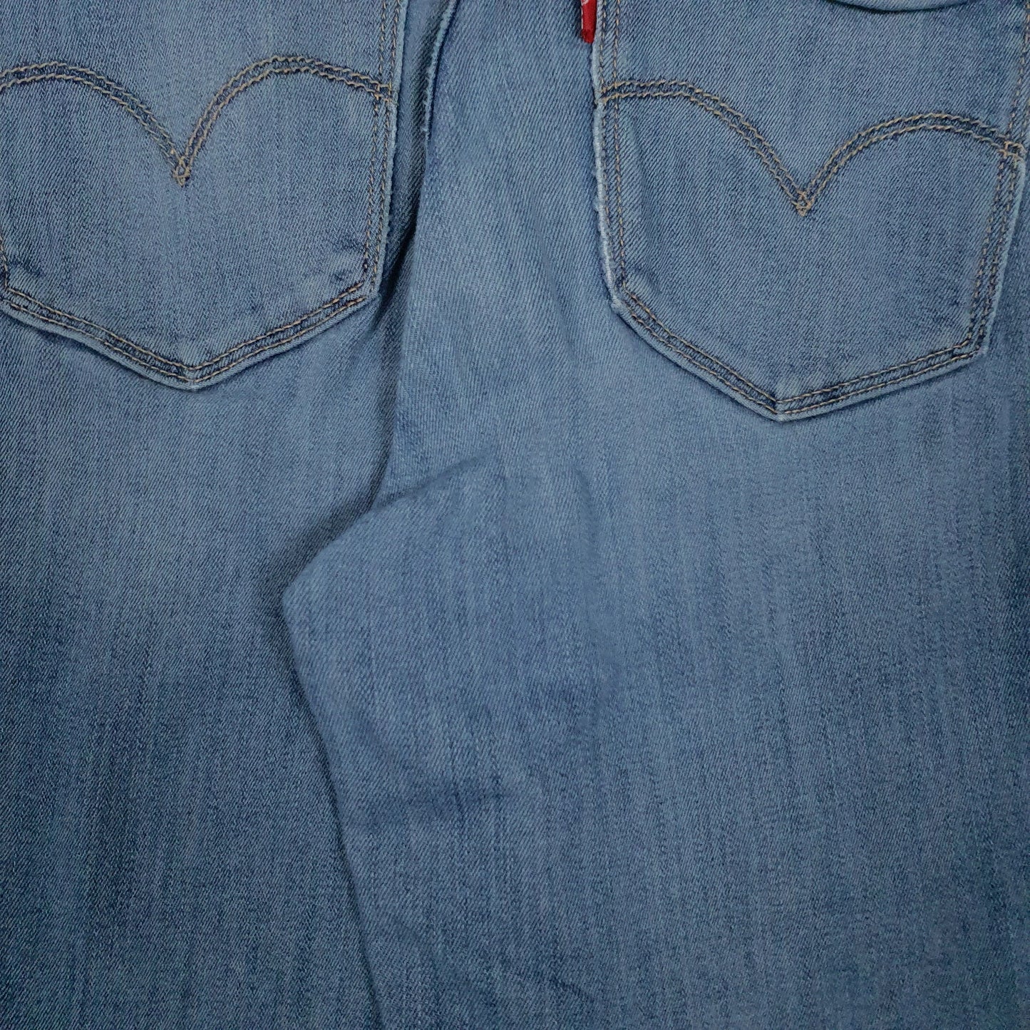 Womens Blue Levis   Jeans