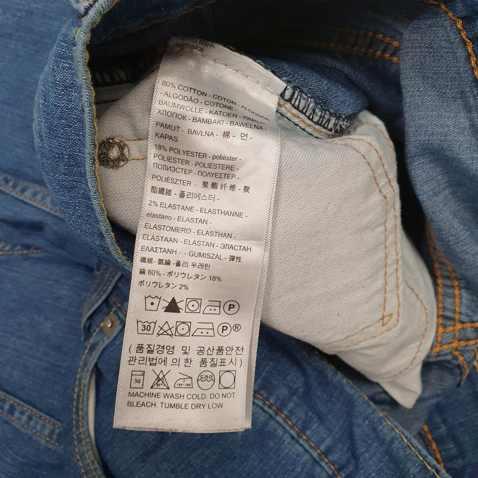 Mens Blue Levis Lightweight  Jeans