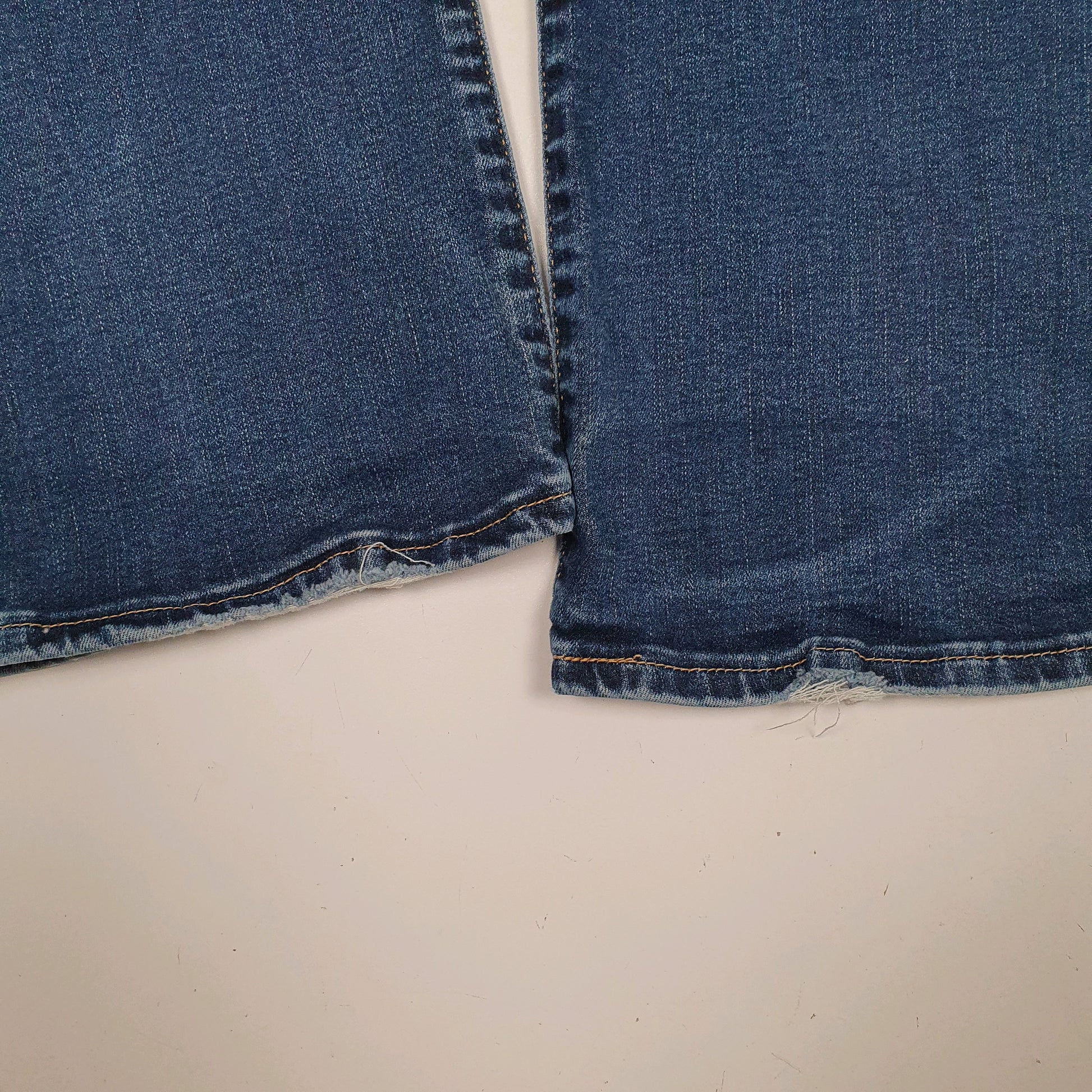 Womens Blue Levis Low Waisted Slim  Jeans