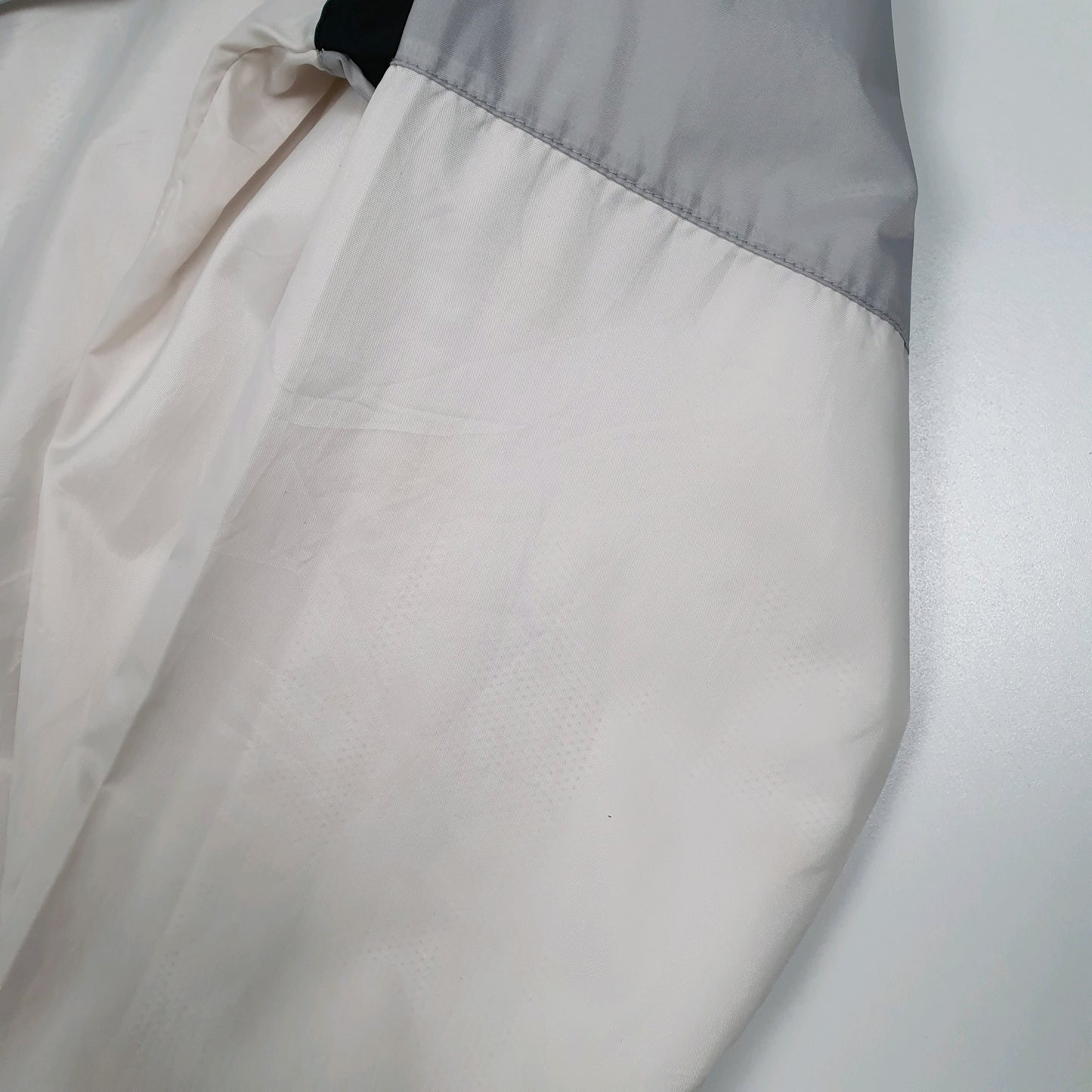 Mens White Nike   Coat