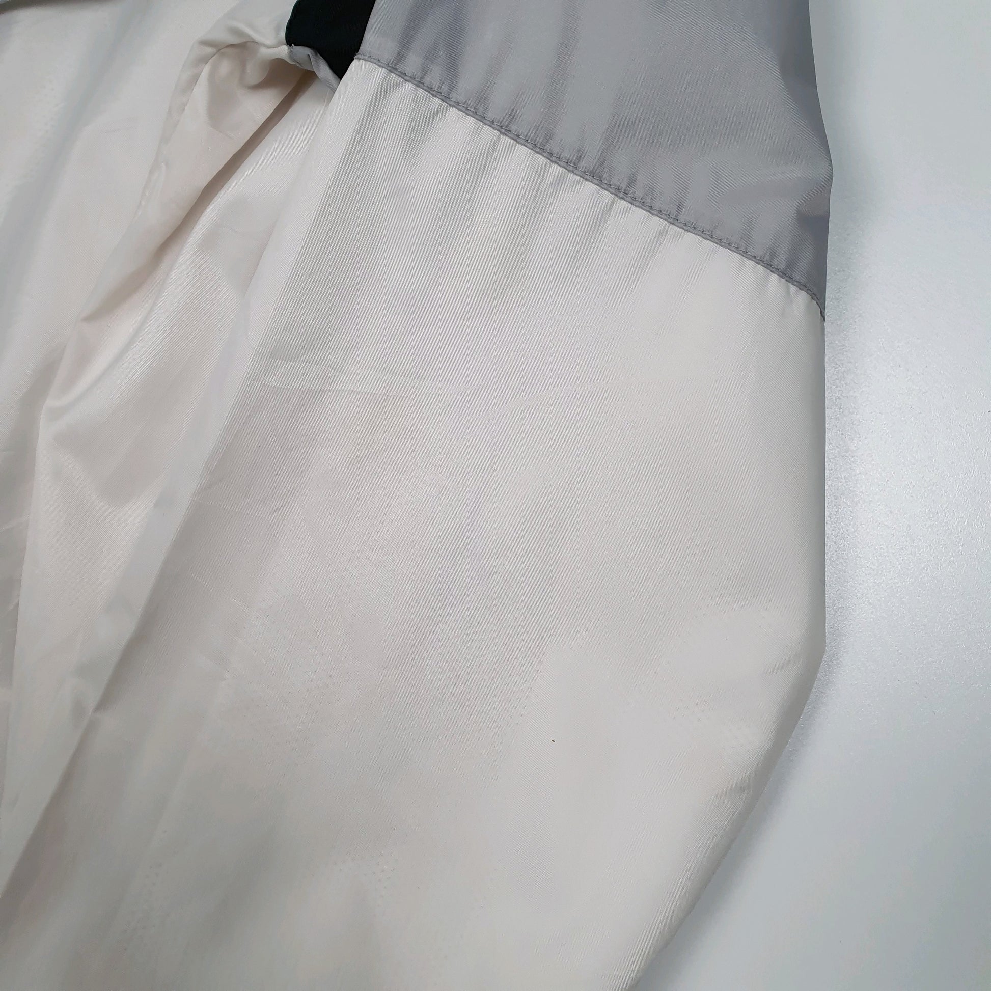 Mens White Nike   Coat