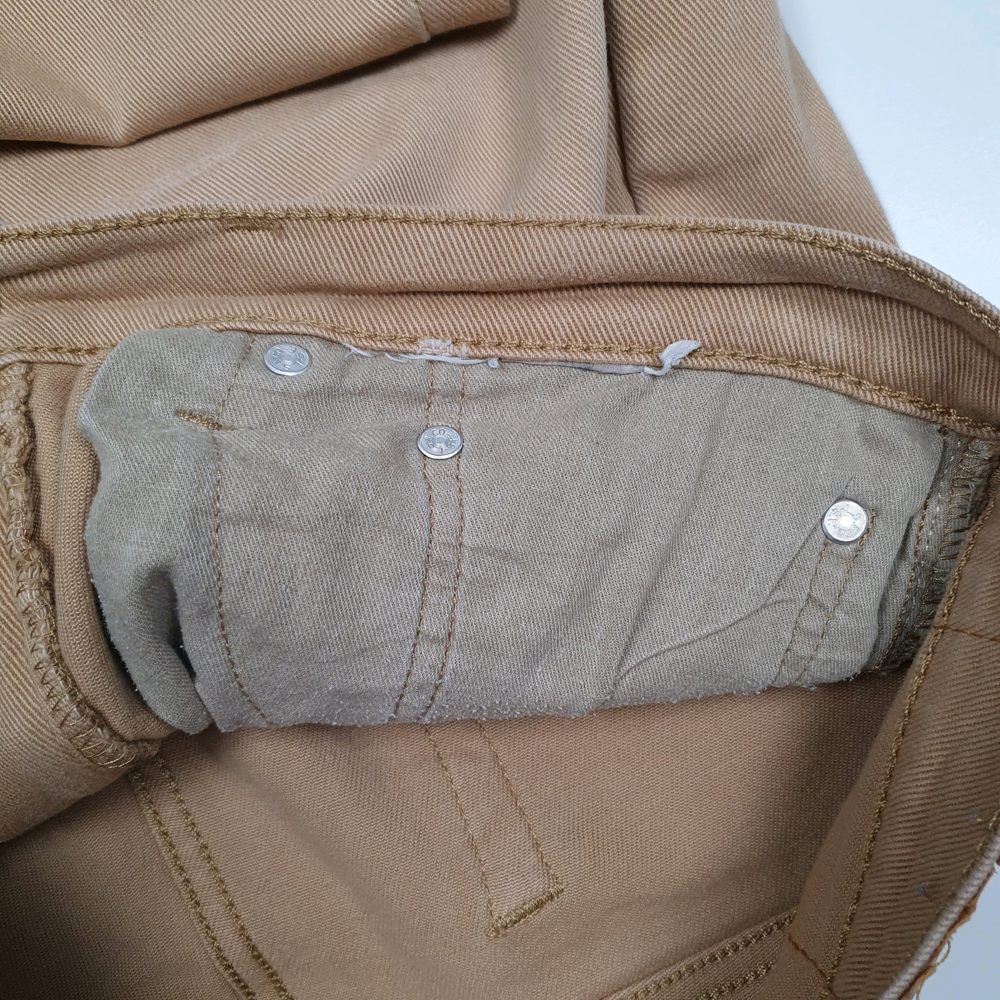 Mens Beige Levis   Jeans