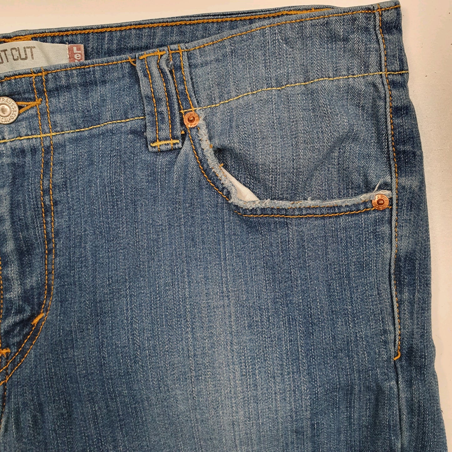 Womens Blue Levis Vintage 00s  Jeans