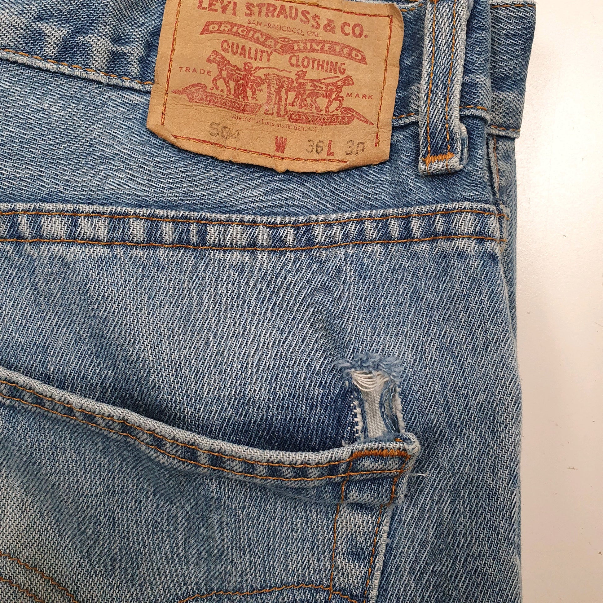 Mens Blue Levis   Jeans