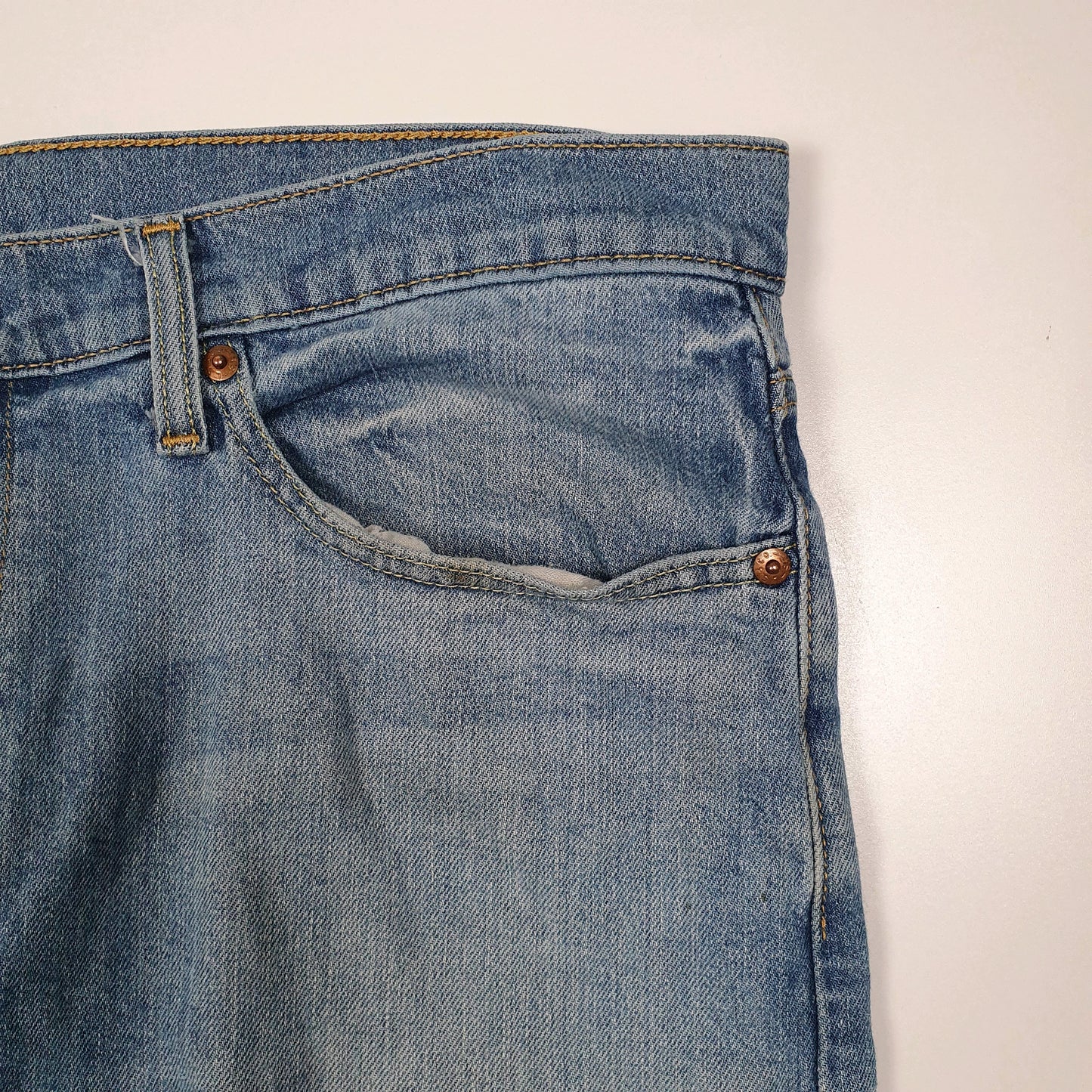 Mens Blue Levis Stretch  Jeans