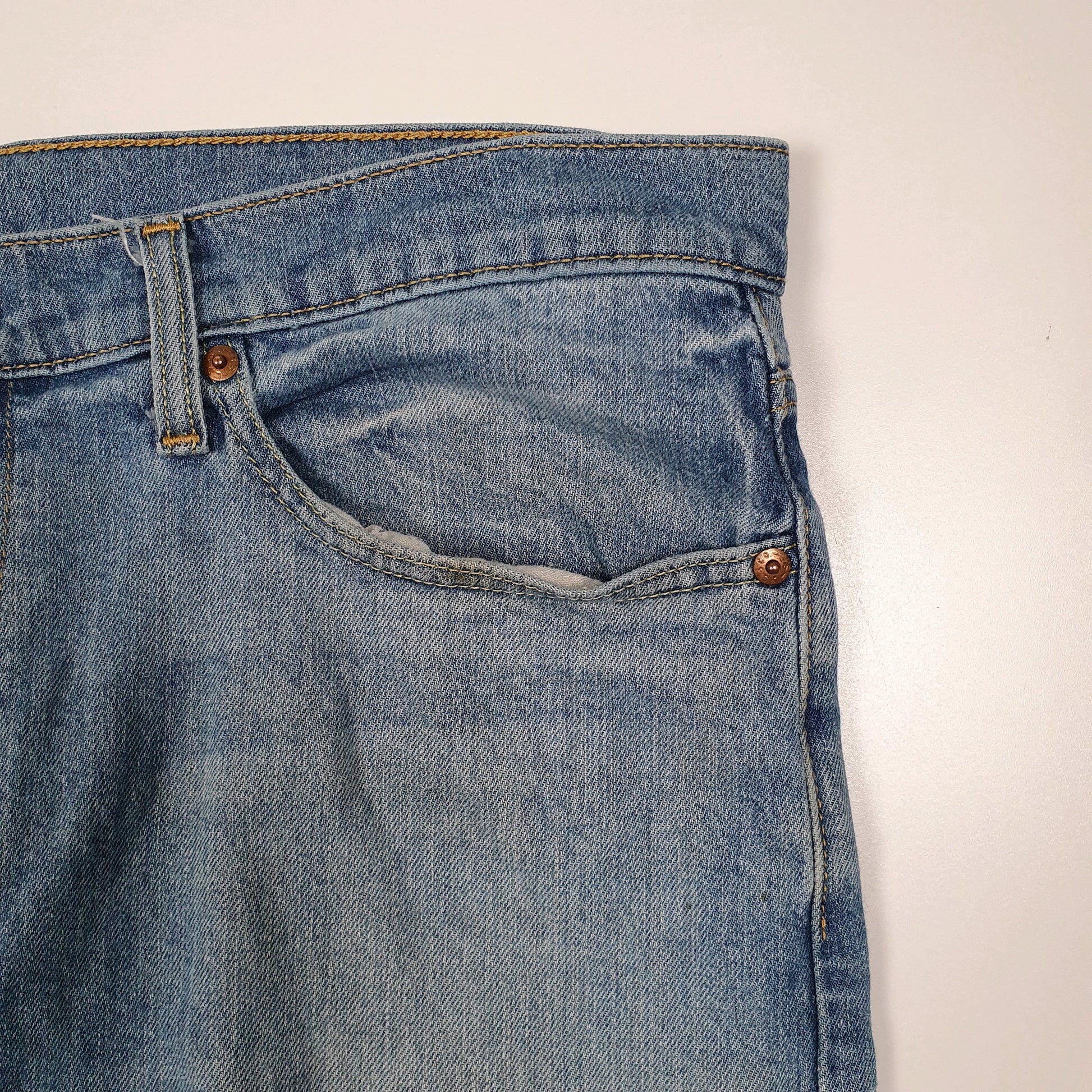 Mens Blue Levis Stretch  Jeans