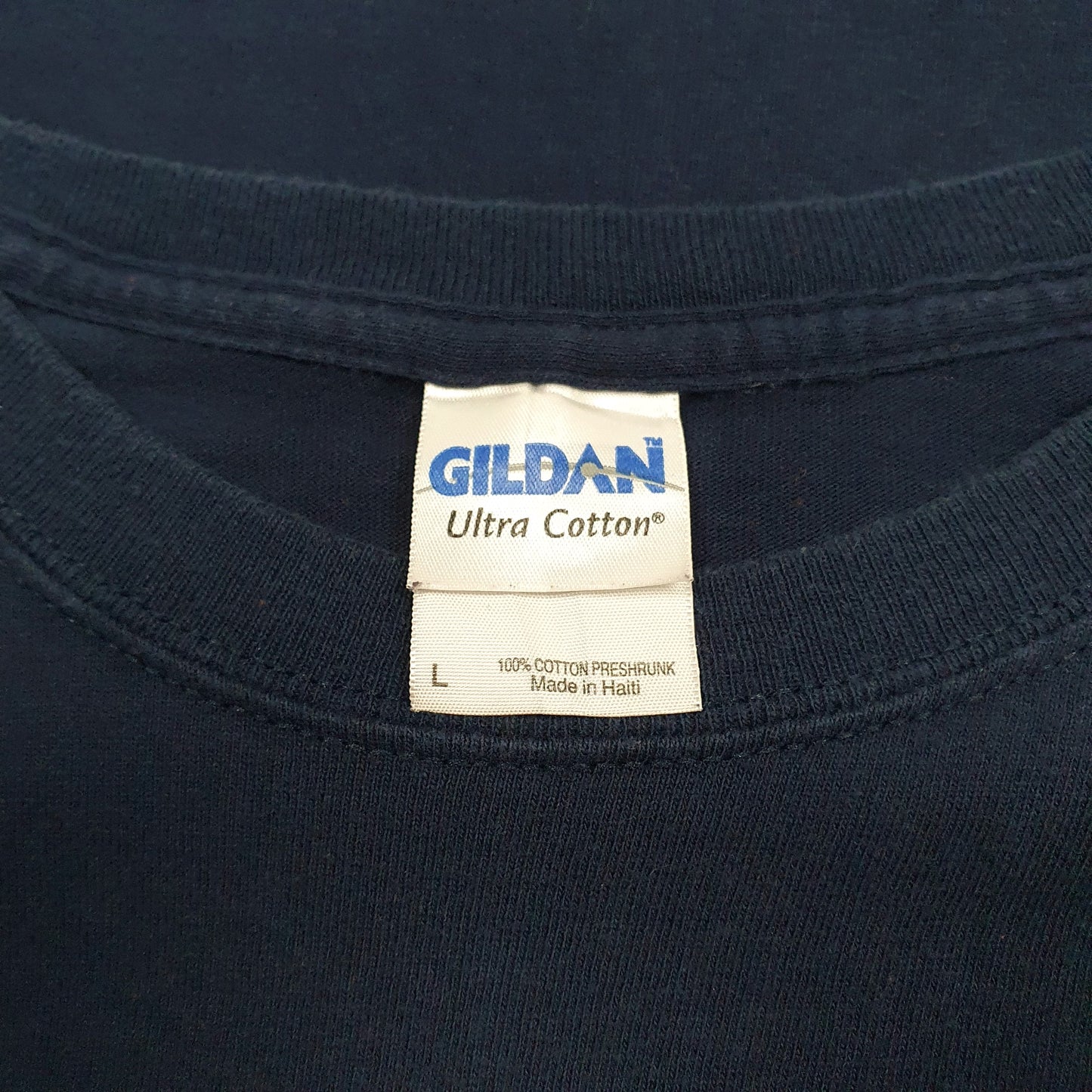 Mens Navy Gildan Nevada Wolf Pack.  T Shirt