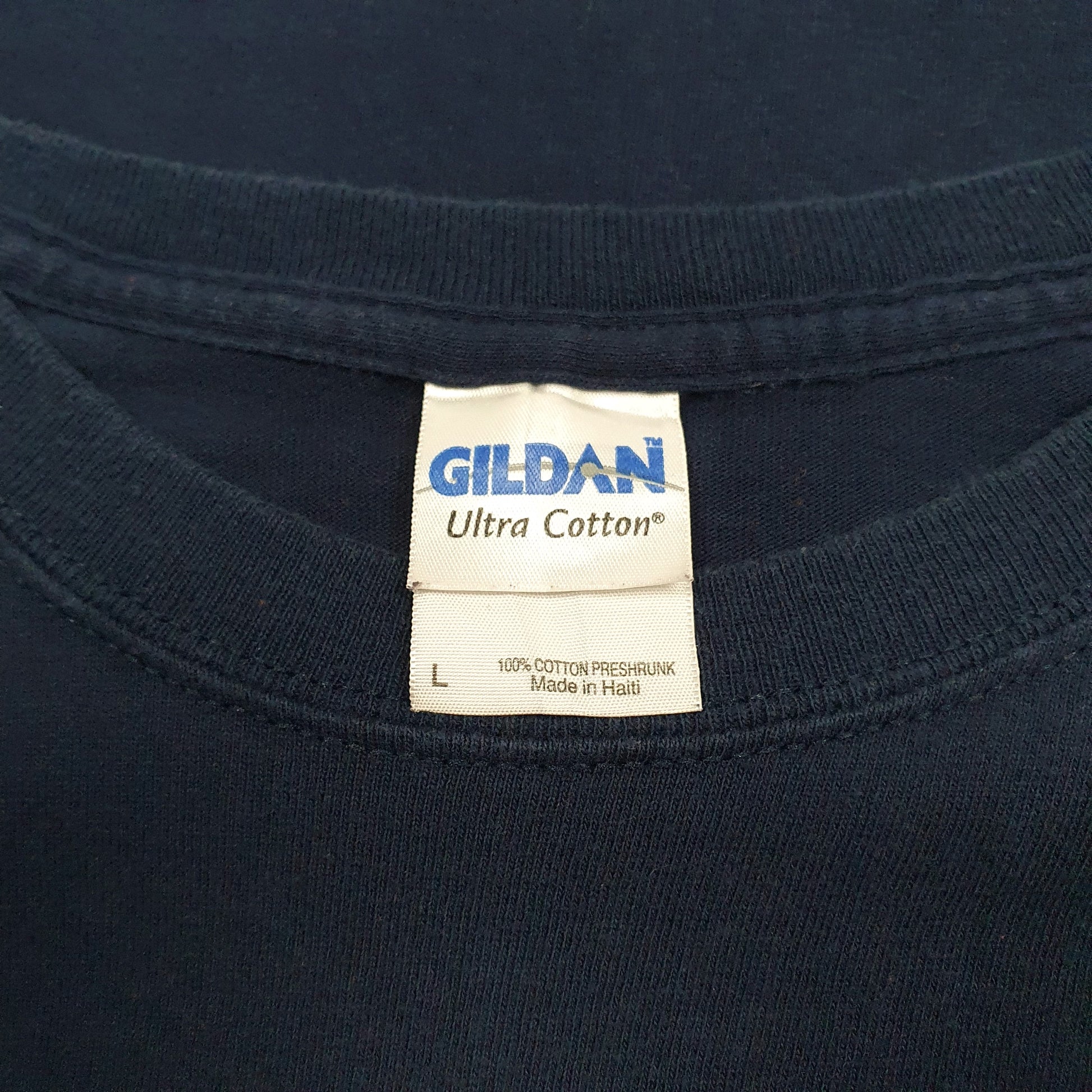Mens Navy Gildan Nevada Wolf Pack.  T Shirt