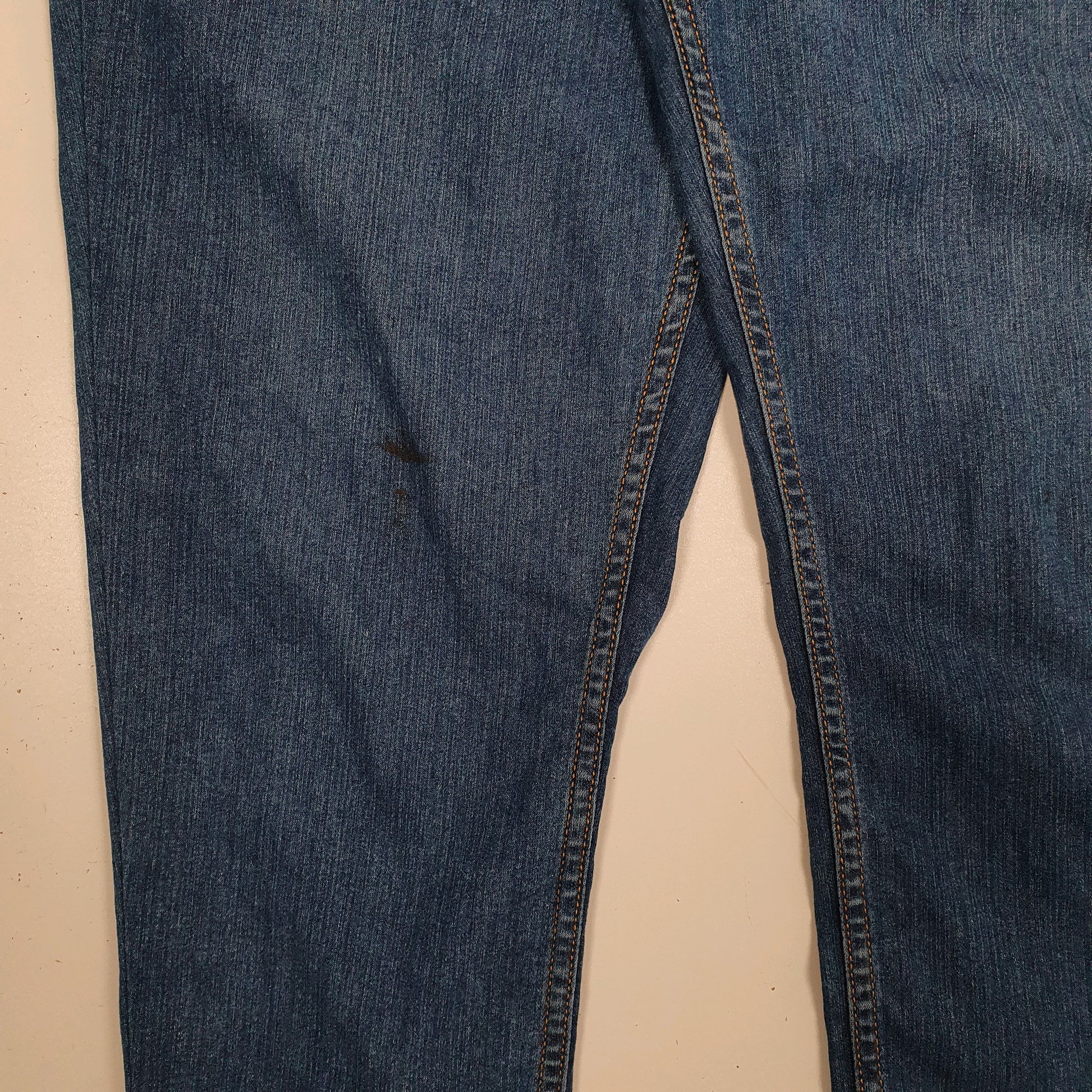Mens Blue Levis Lightweight  Jeans