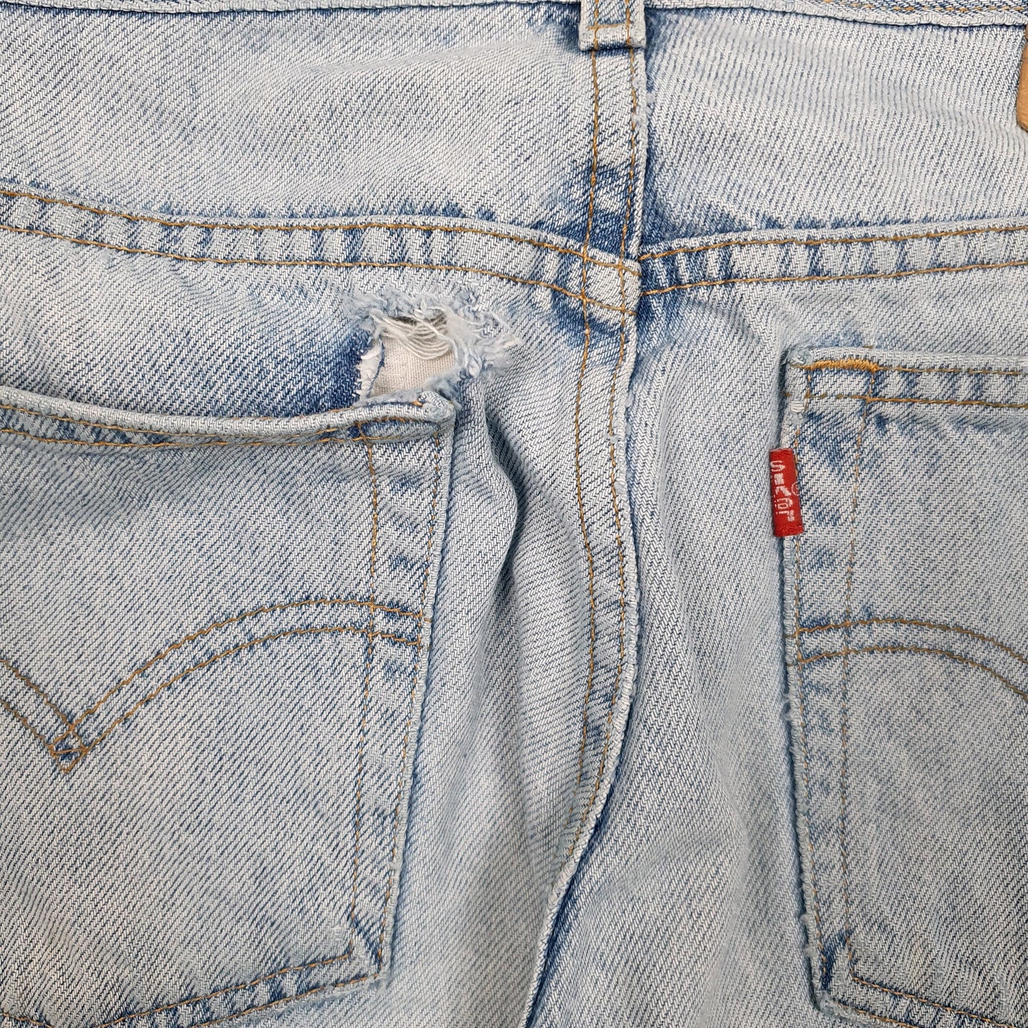 Womens Blue Levis Vintage 2000s  Jeans