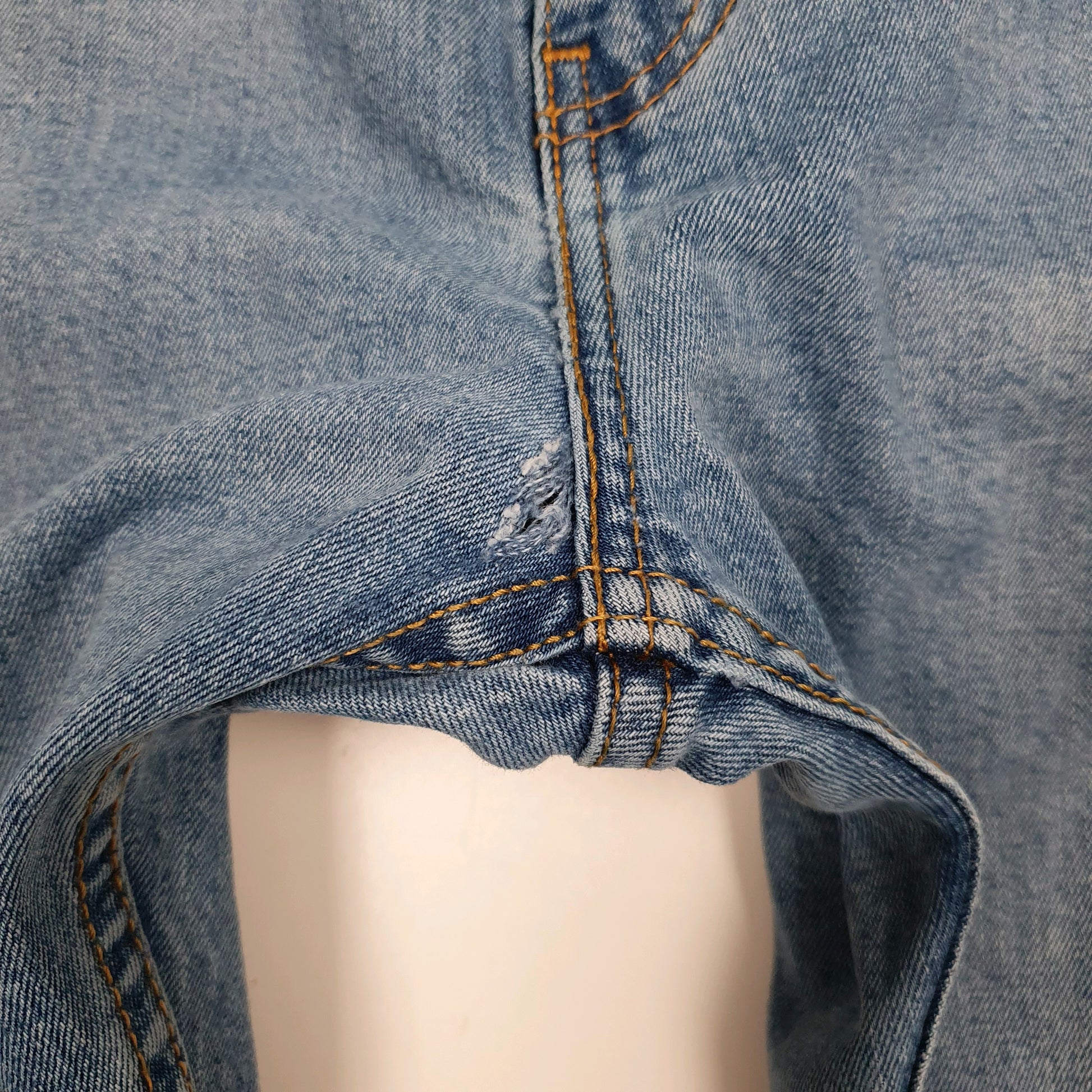 Mens Blue Levis   Jeans