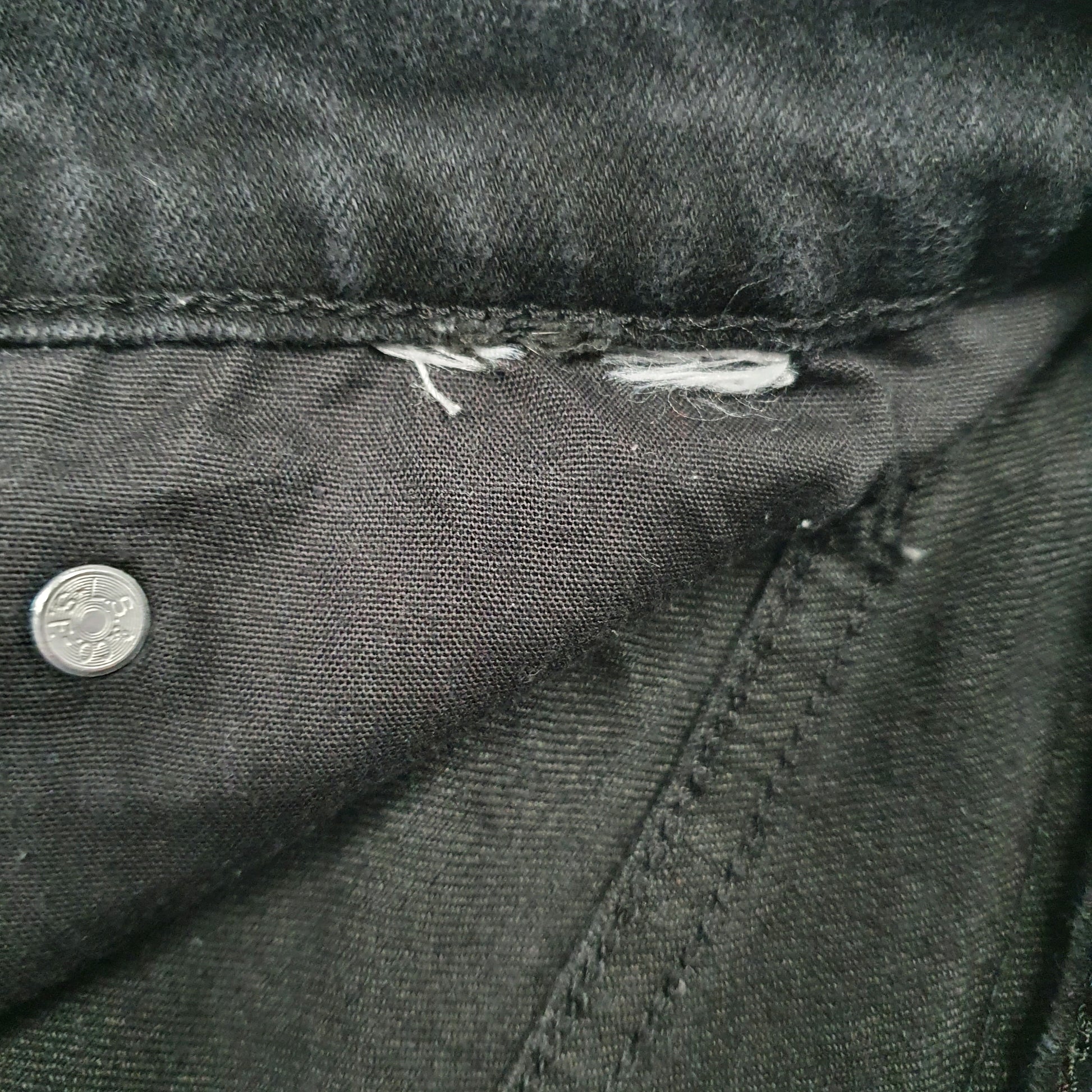 Mens Black Levis Athletic  Jeans