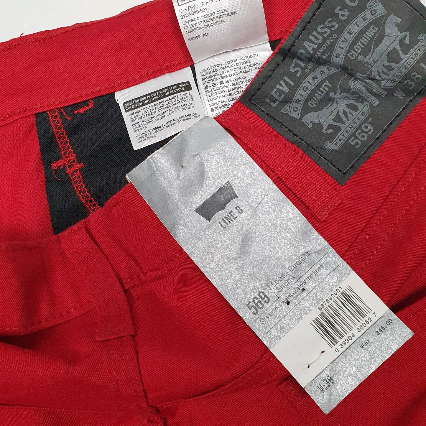 Mens Red Levis   Shorts