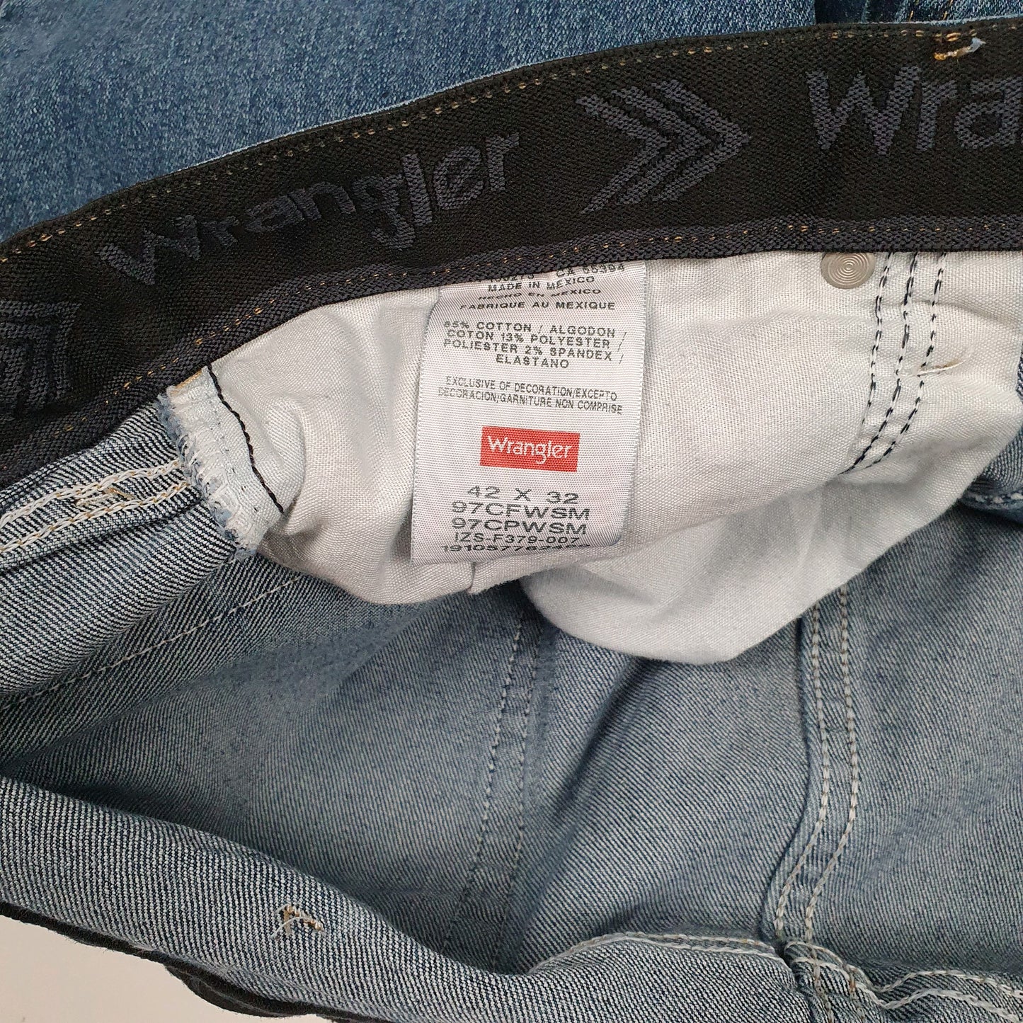 Mens Blue Wrangler Stretch  Jeans