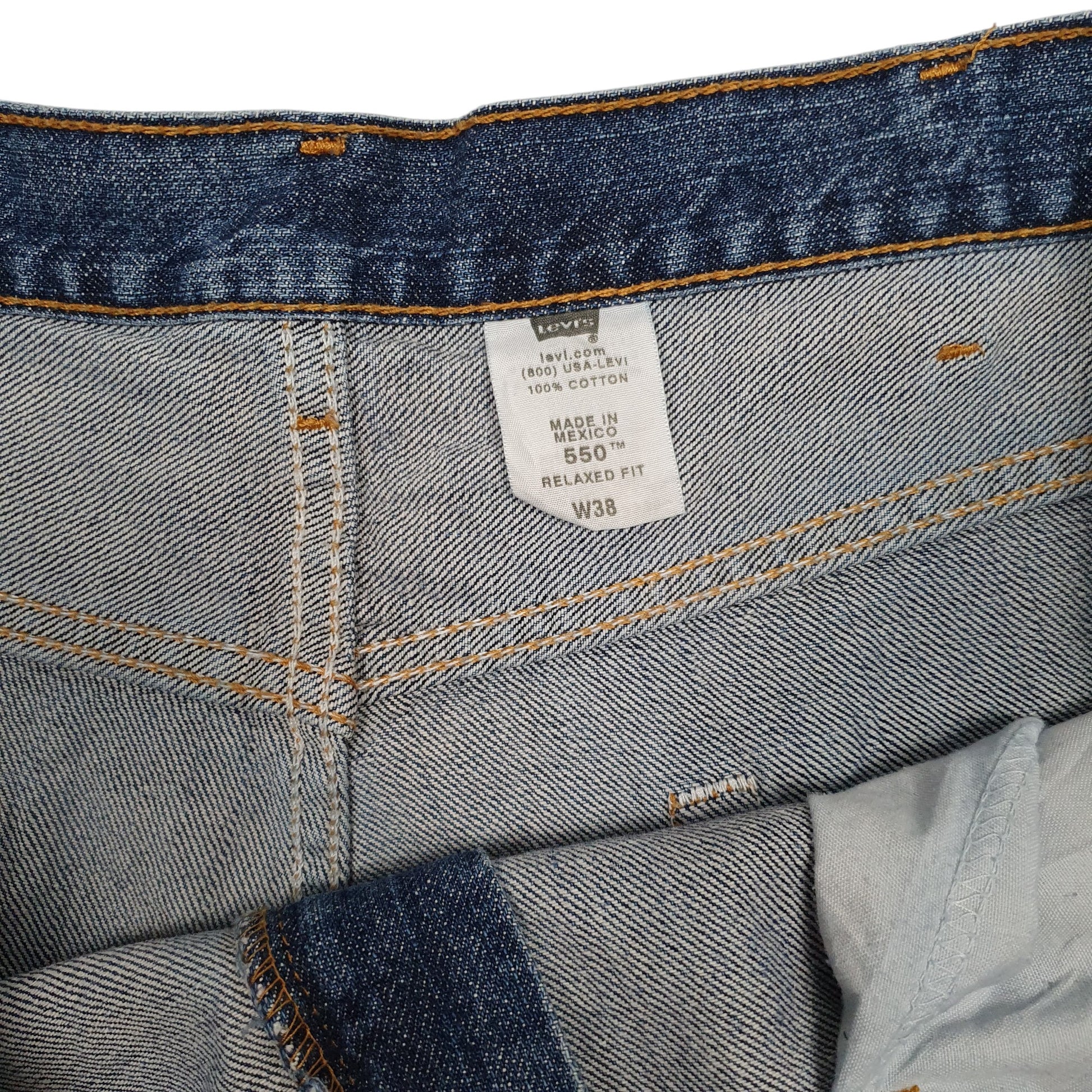 Womens Blue Levis 550 Vintage 00s  Shorts